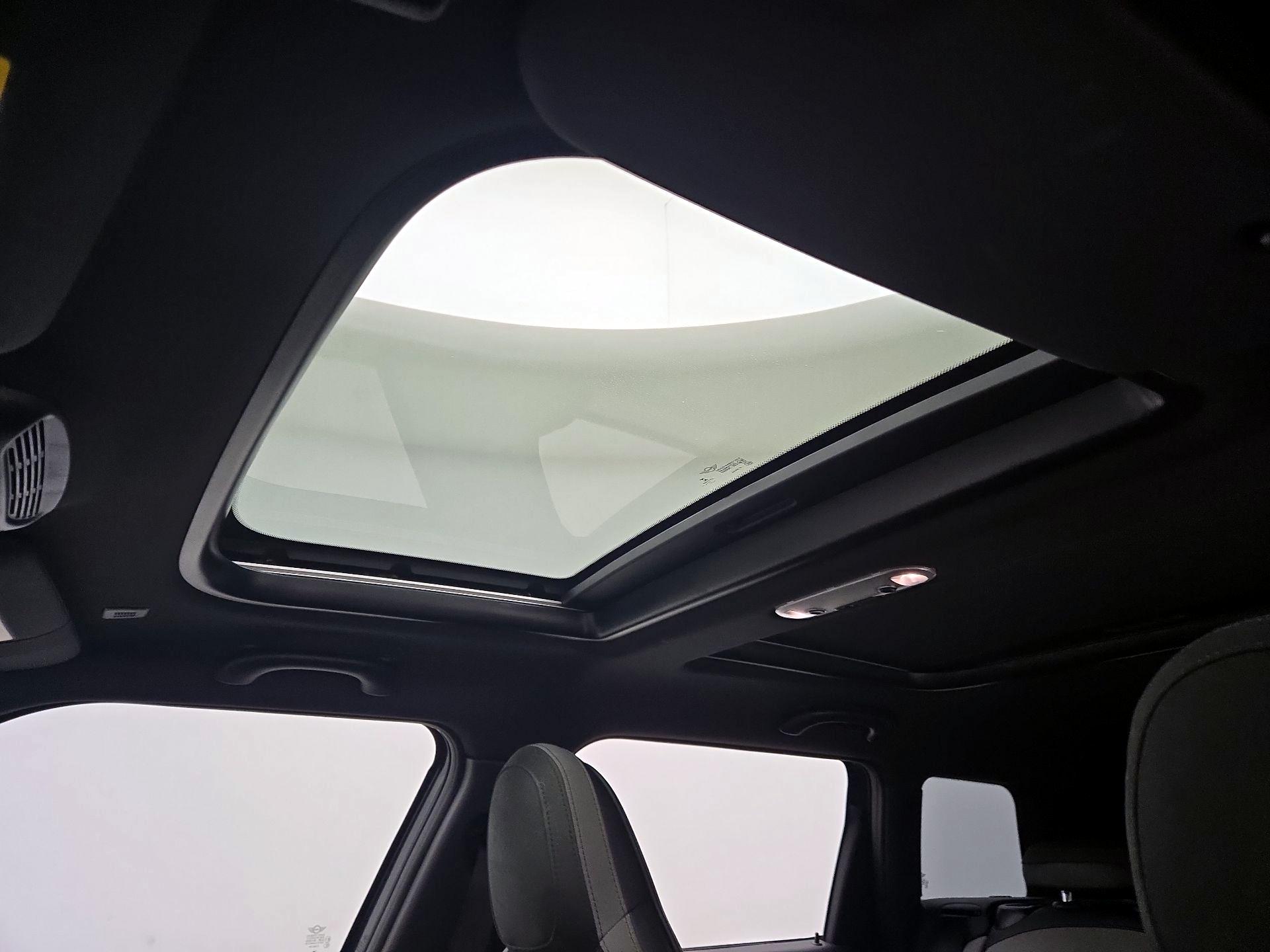 Thumbnail: 2020 MINI Cooper Clubman - 20