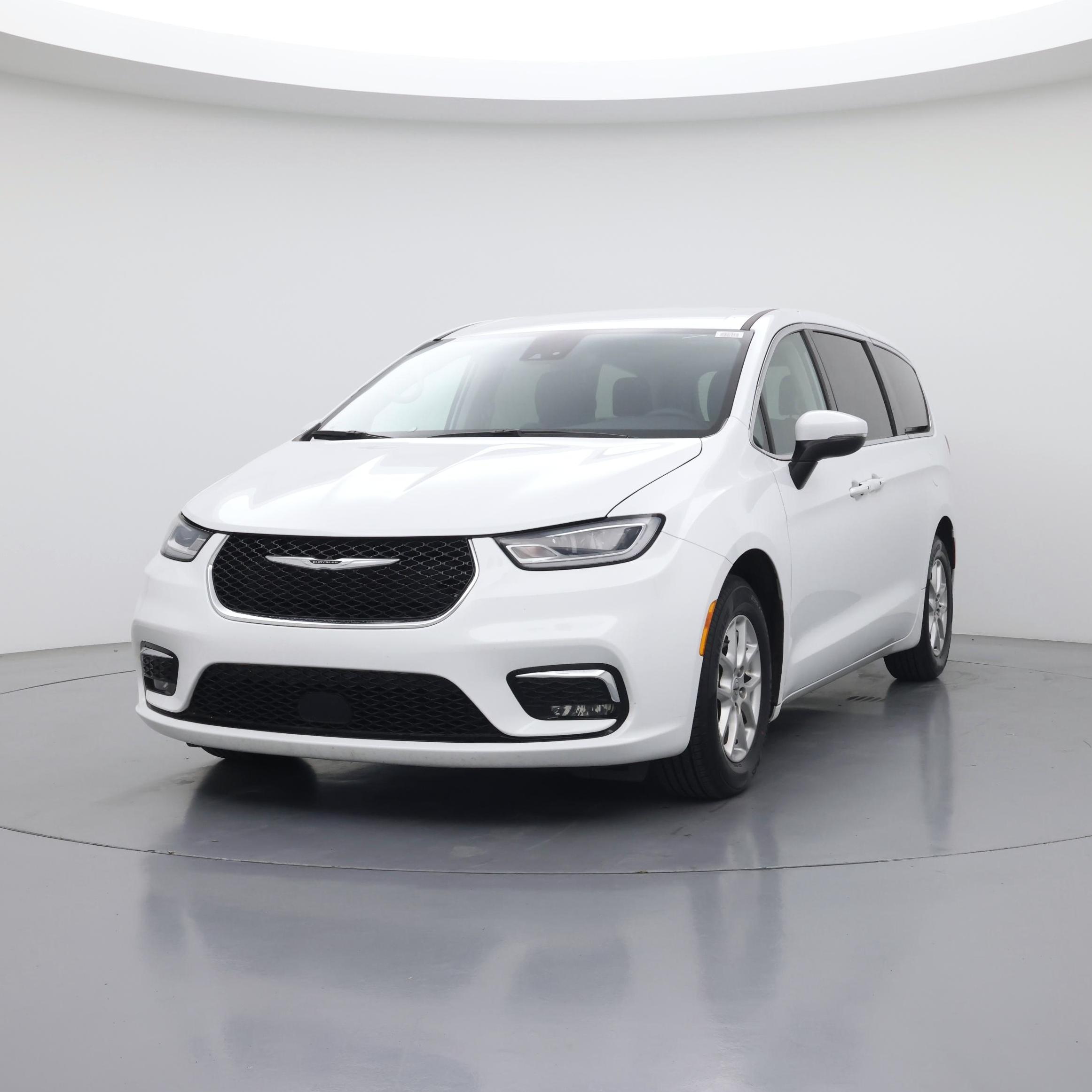 Thumbnail: 2023 Chrysler Pacifica - 4