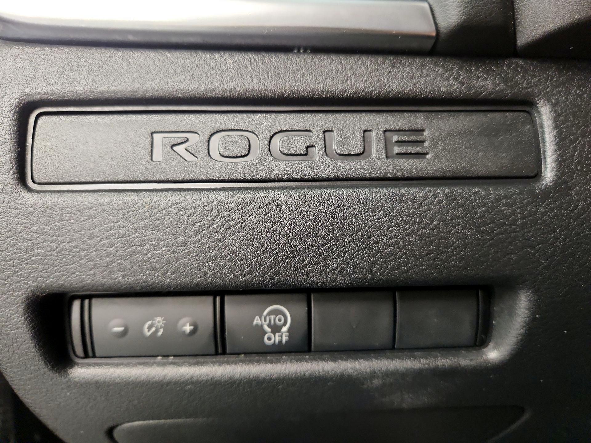 Thumbnail: 2023 Nissan Rogue - 13