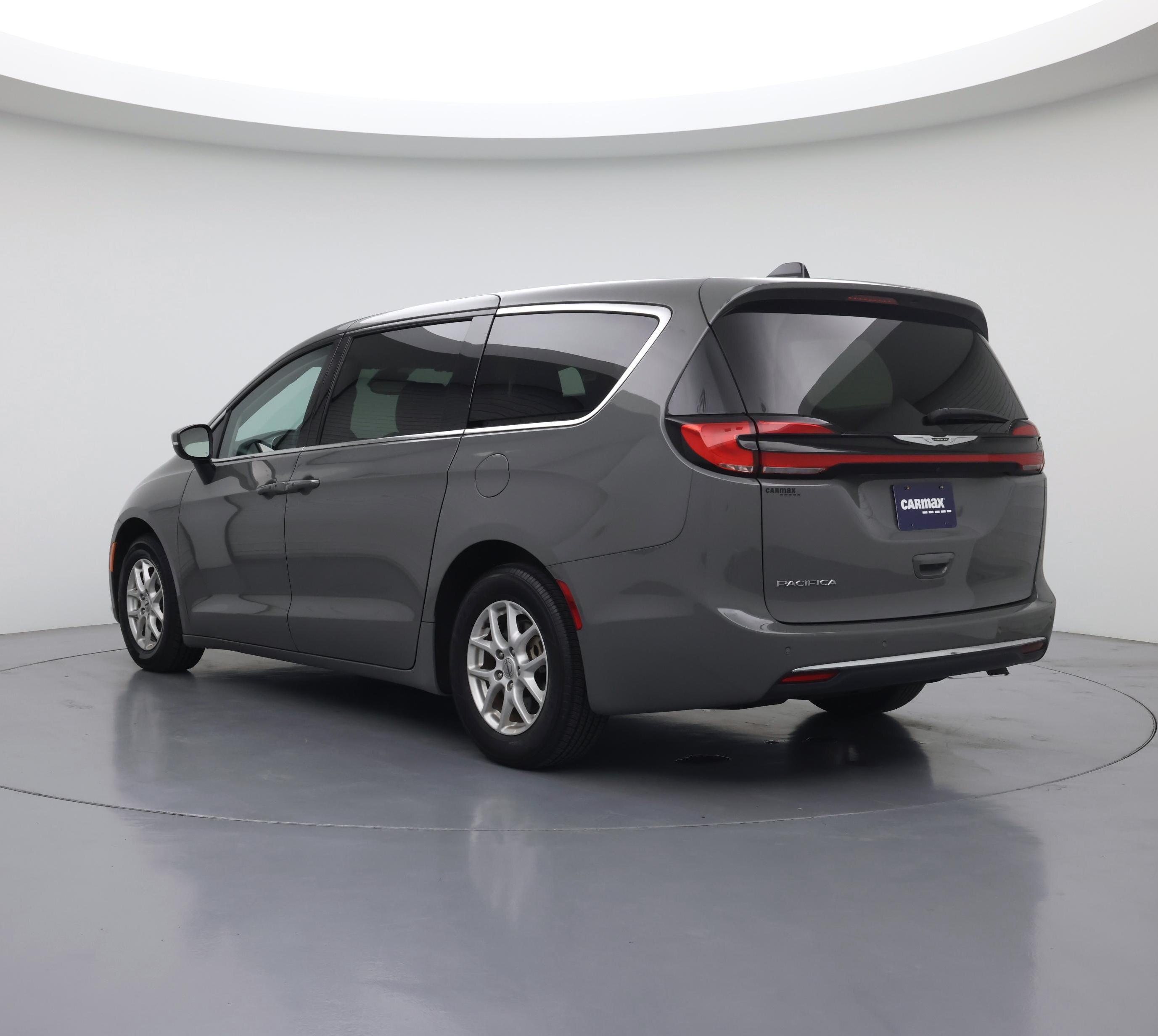 Thumbnail: 2023 Chrysler Pacifica - 2