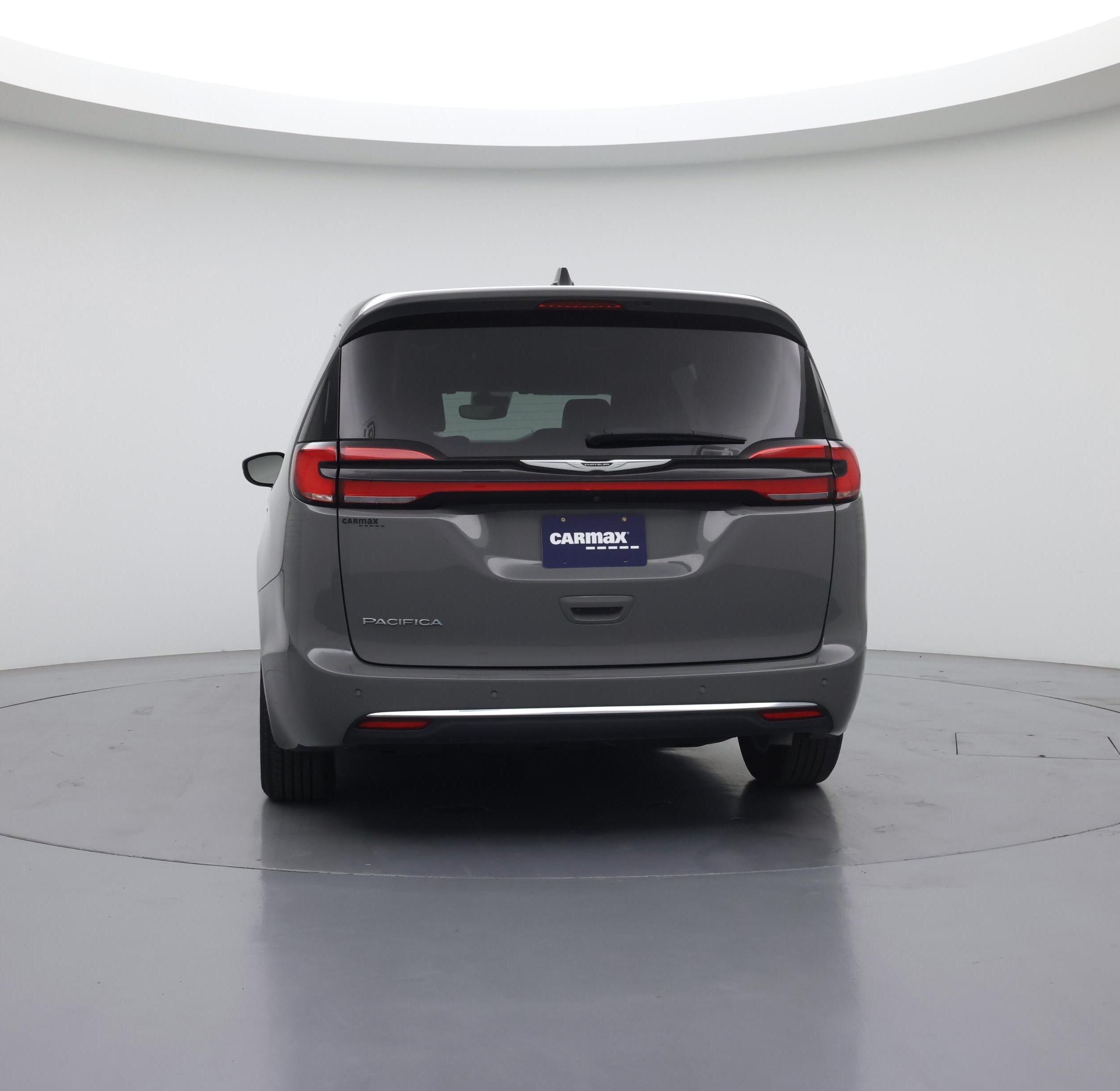 Thumbnail: 2023 Chrysler Pacifica - 6