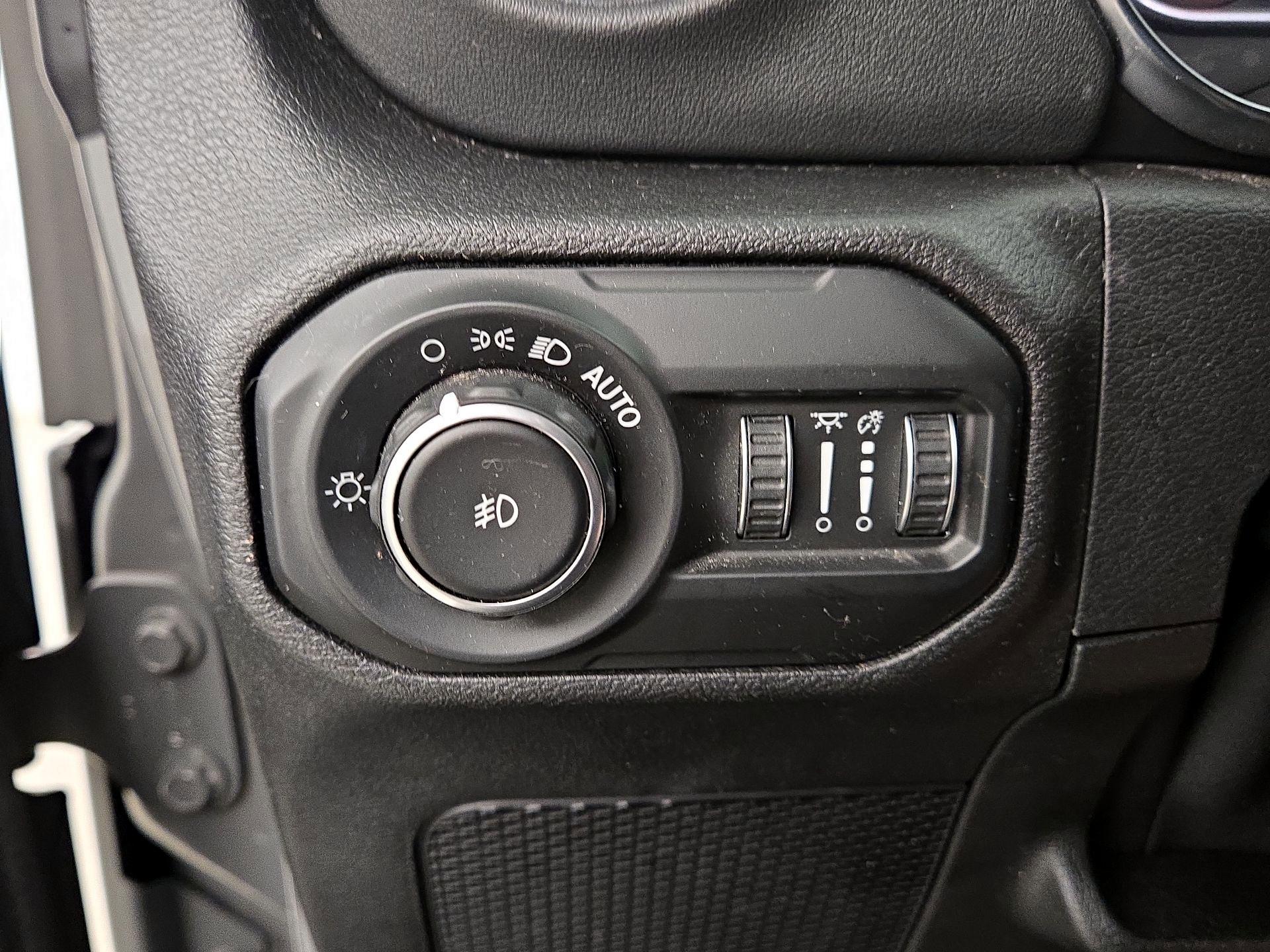 Thumbnail: 2021 Jeep Wrangler - 13