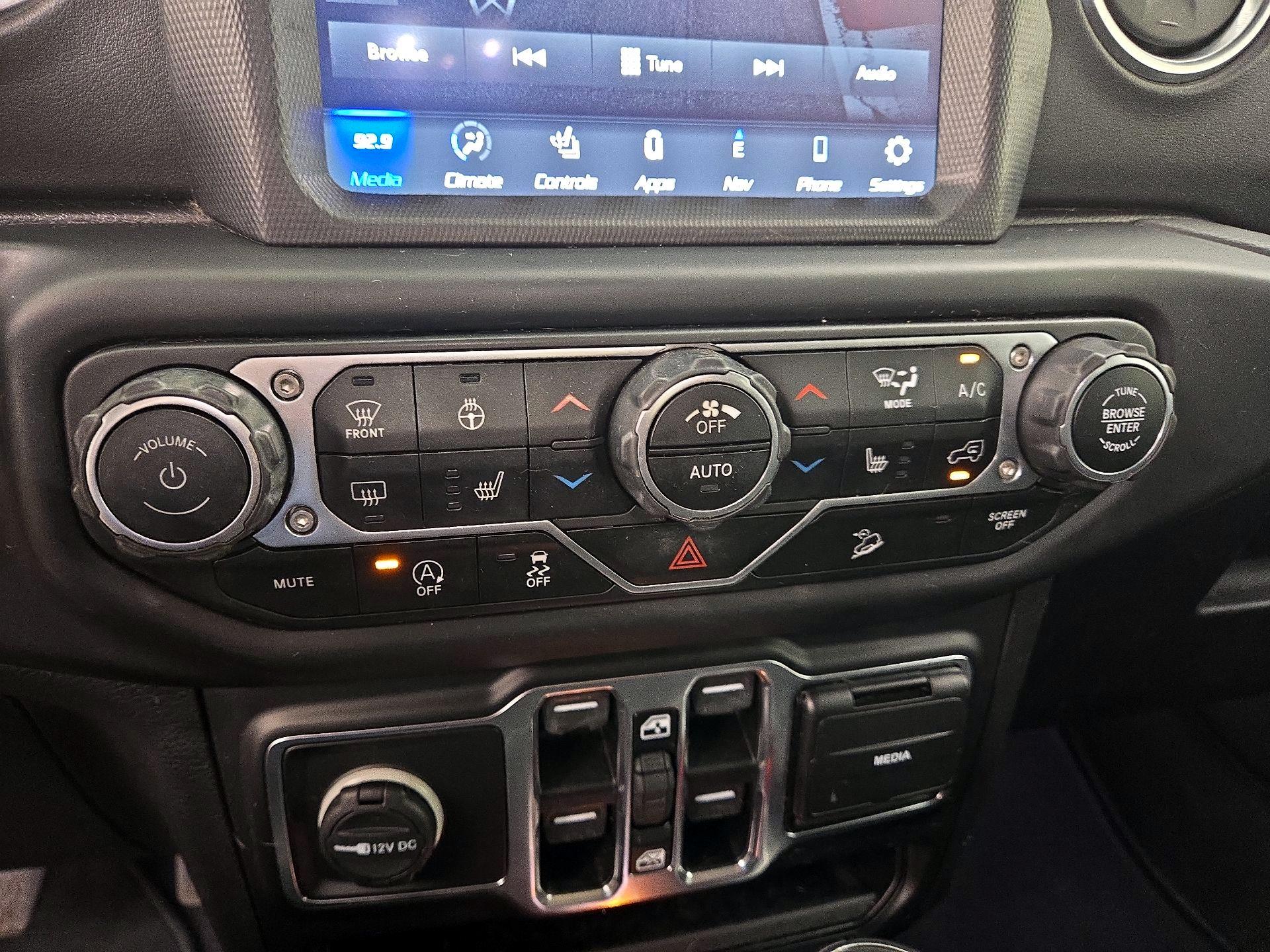 Thumbnail: 2021 Jeep Wrangler - 17