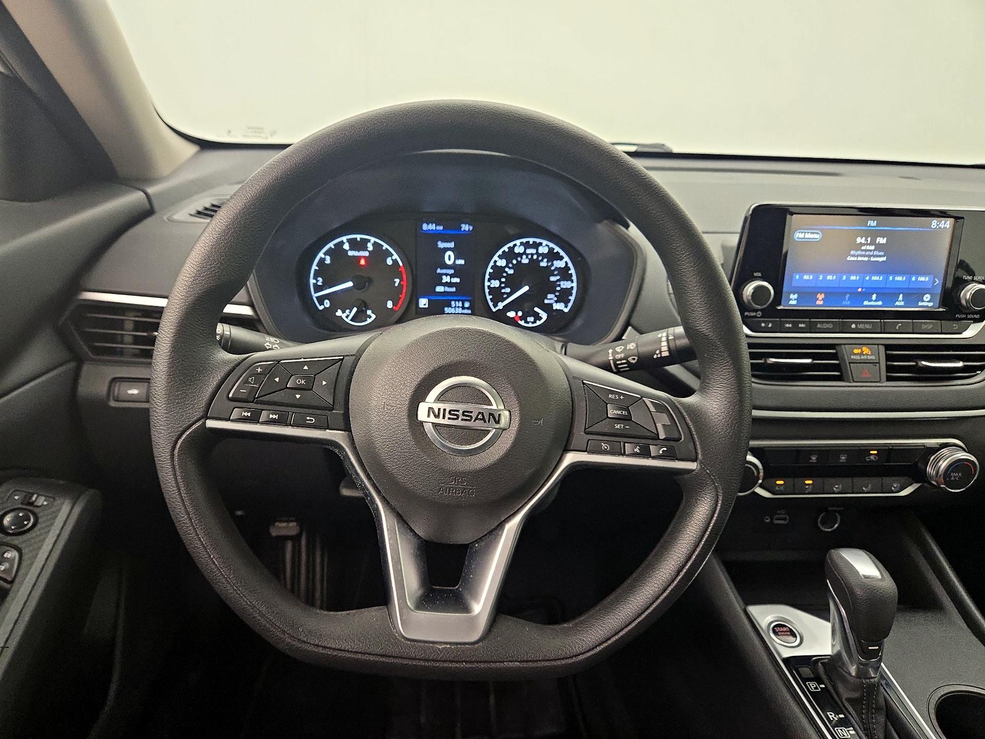 Thumbnail: 2022 Nissan Altima - 10