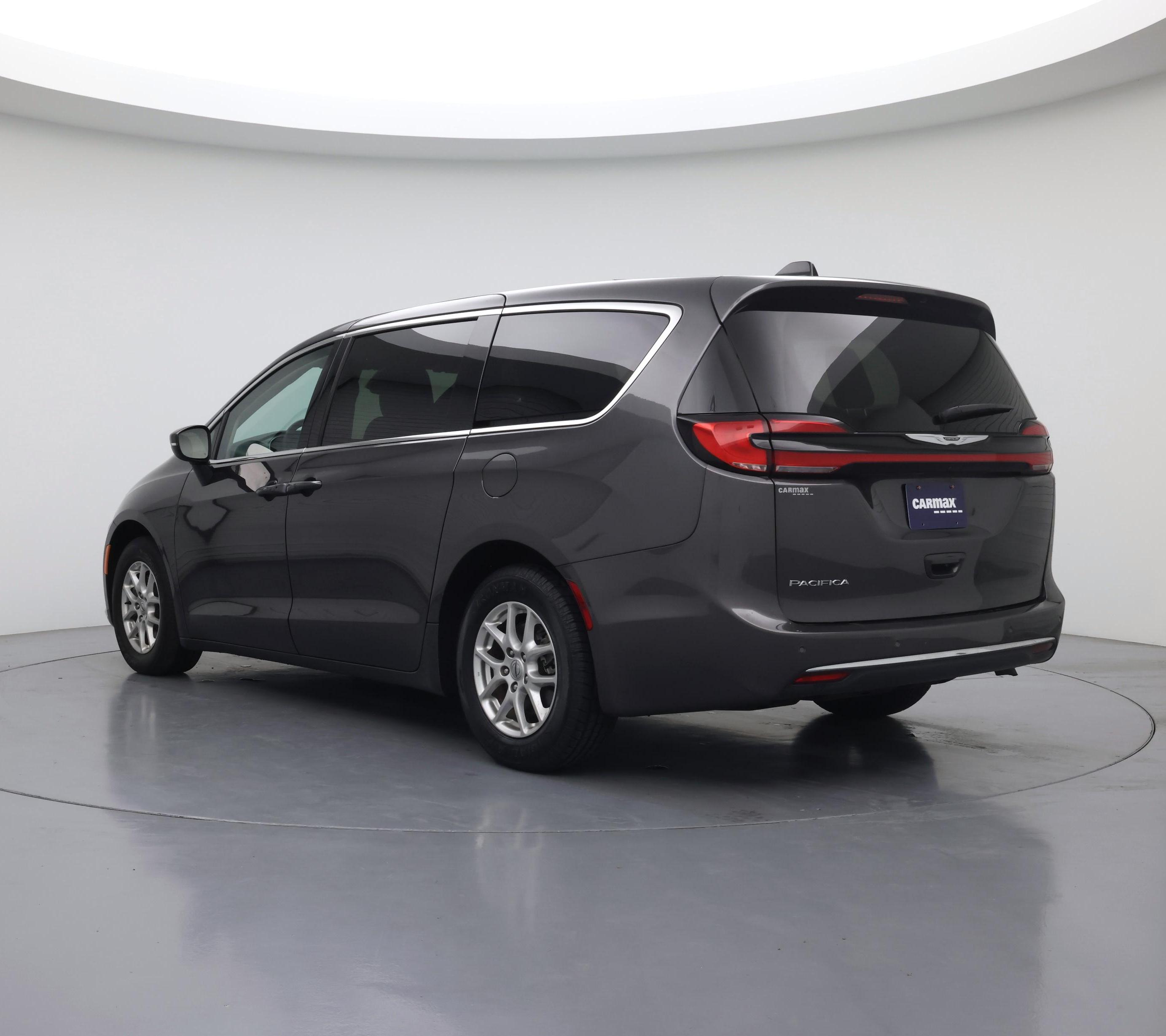 Thumbnail: 2023 Chrysler Pacifica - 2