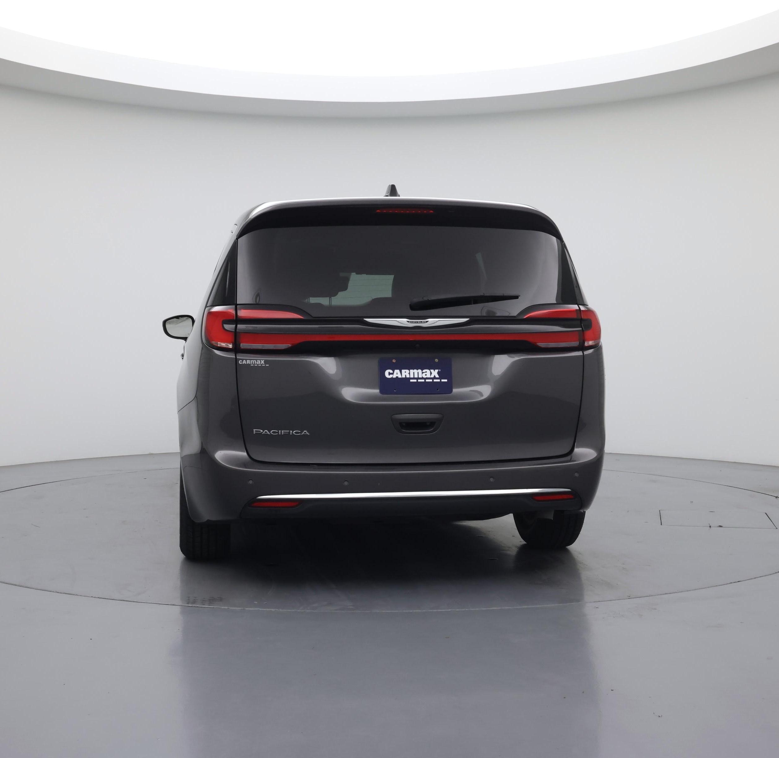 Thumbnail: 2023 Chrysler Pacifica - 6