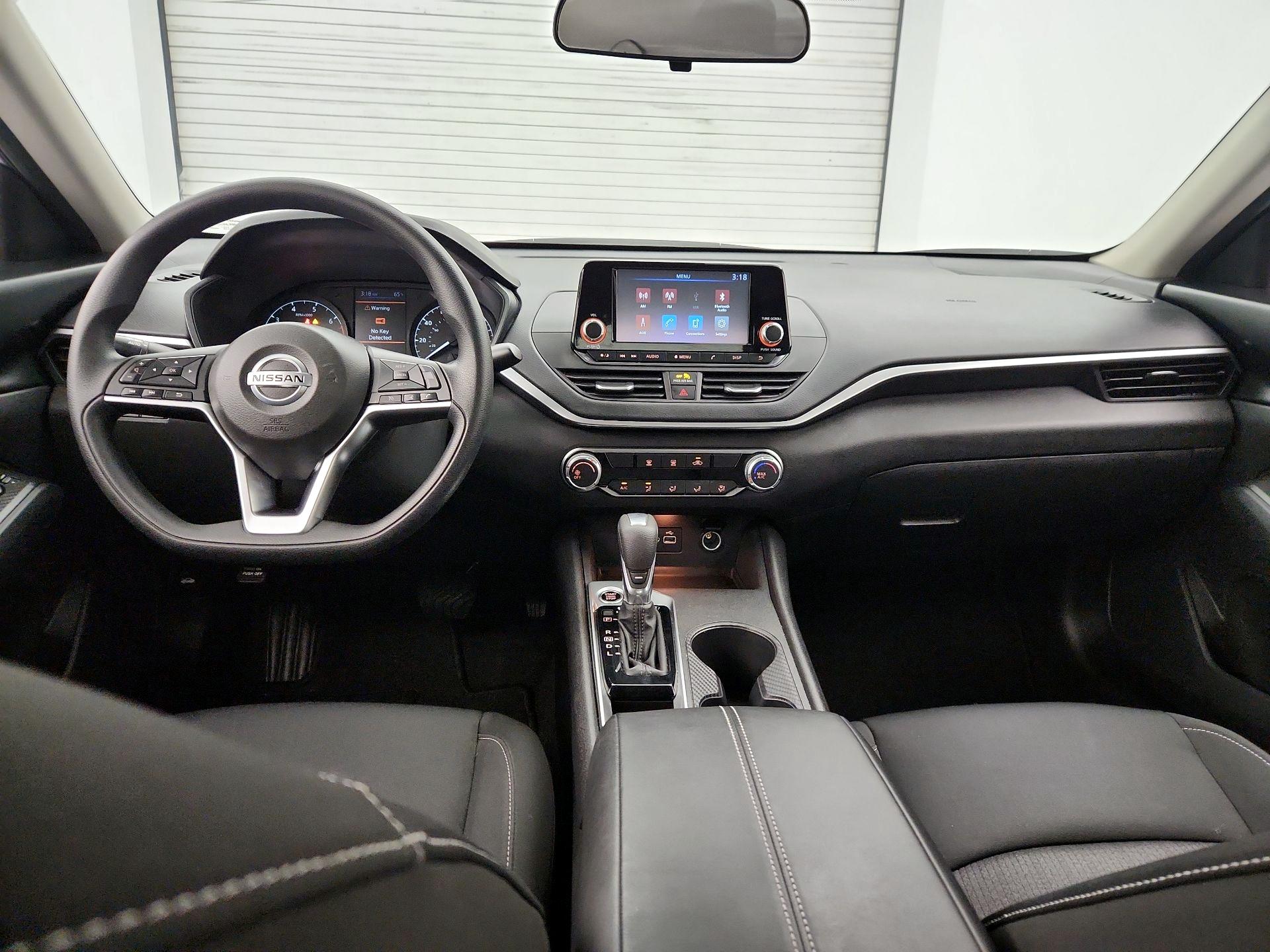 Thumbnail: 2022 Nissan Altima - 9
