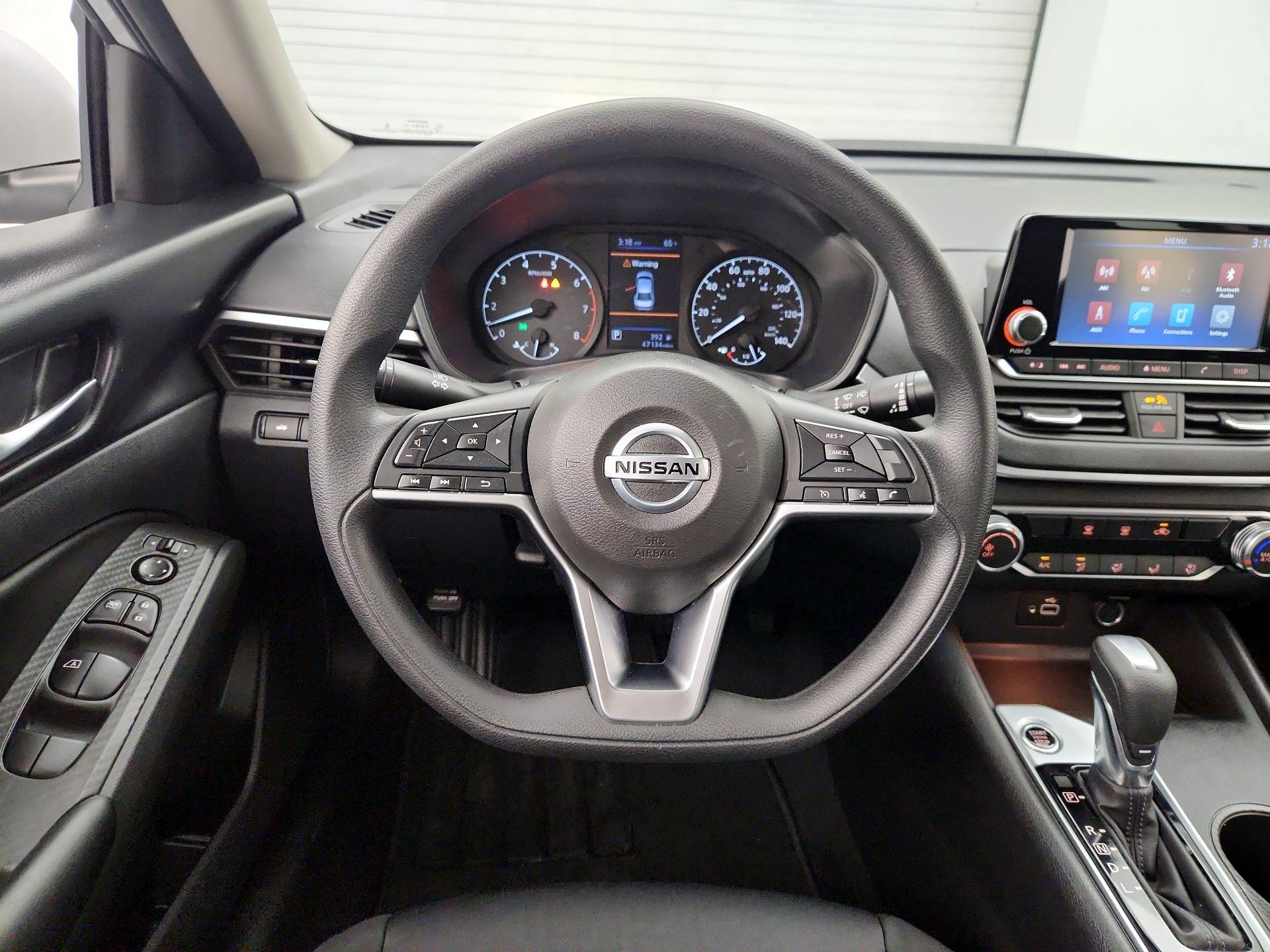 Thumbnail: 2022 Nissan Altima - 10