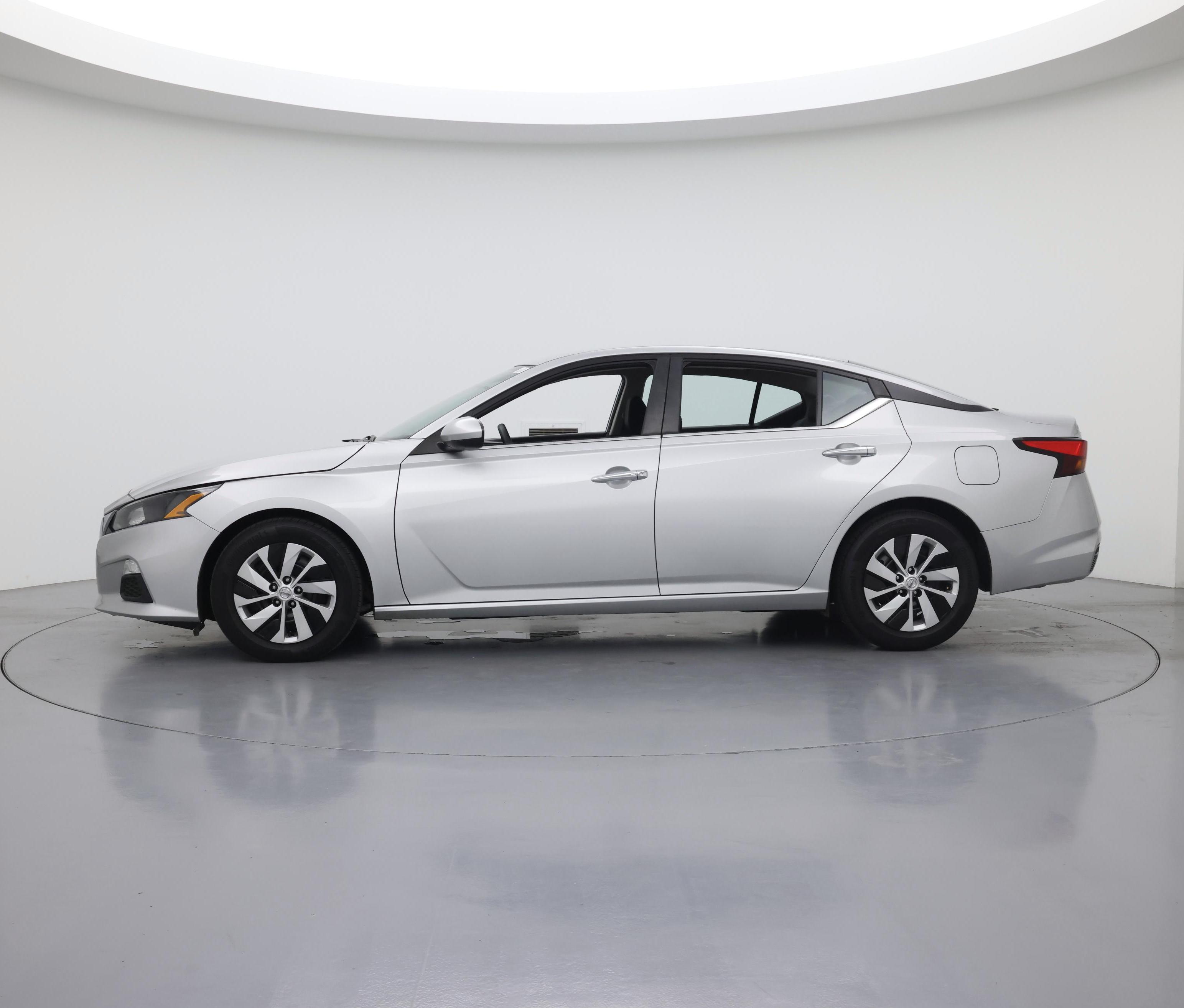 Thumbnail: 2022 Nissan Altima - 3