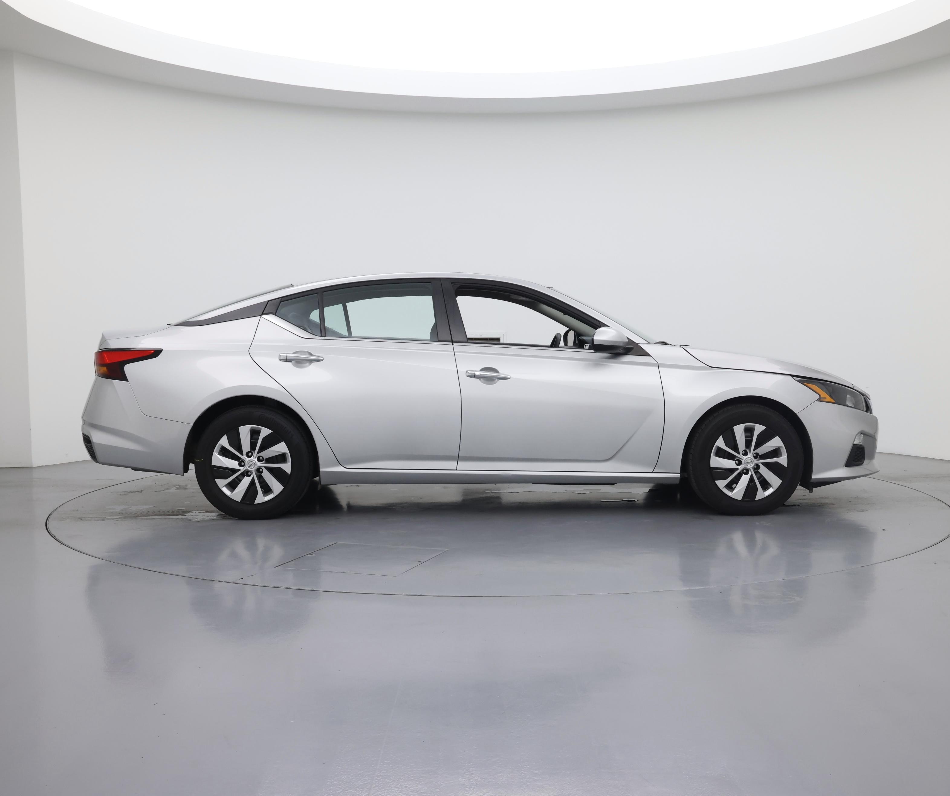 Thumbnail: 2022 Nissan Altima - 7