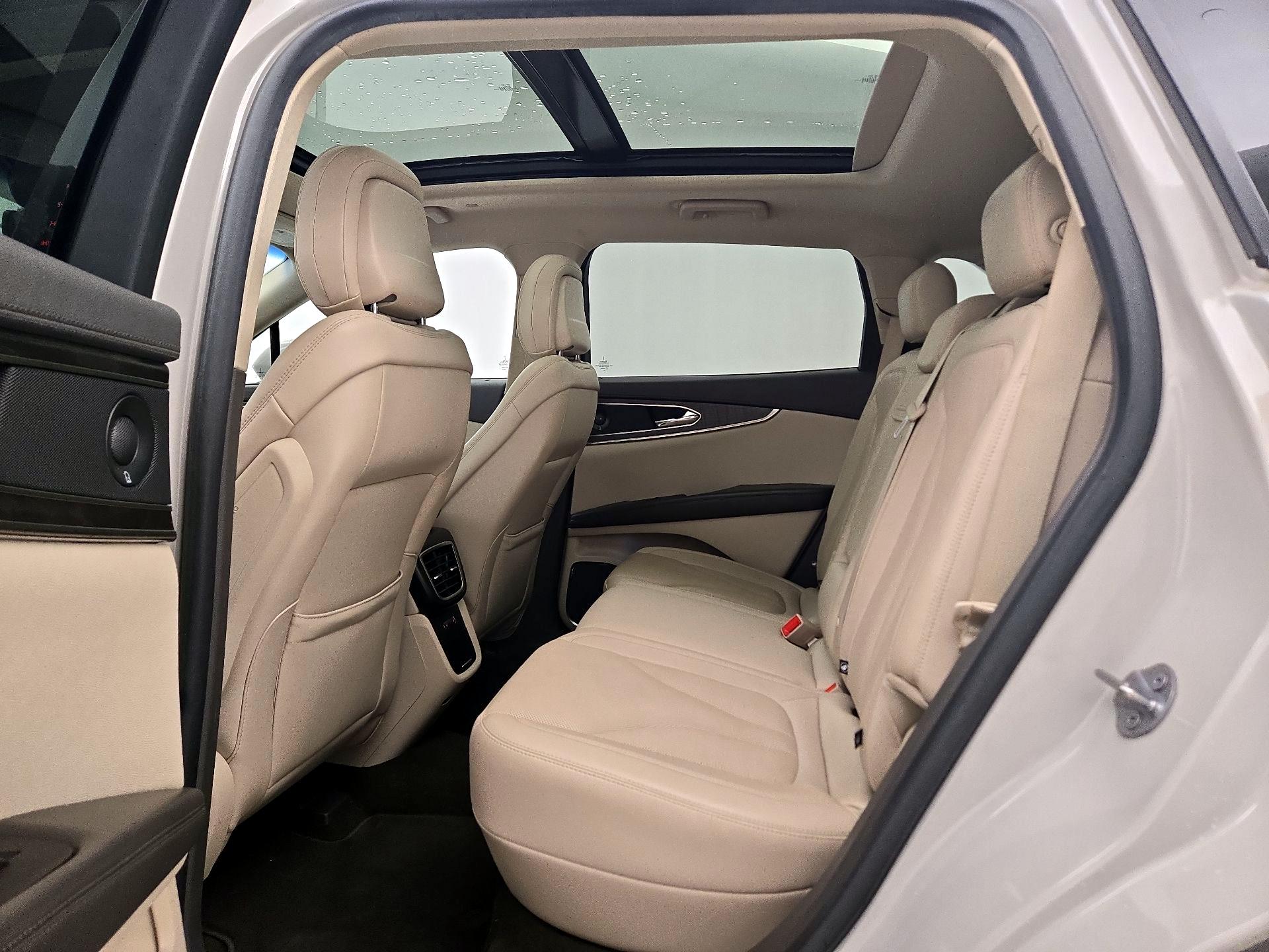 Thumbnail: 2020 Lincoln Nautilus - 20