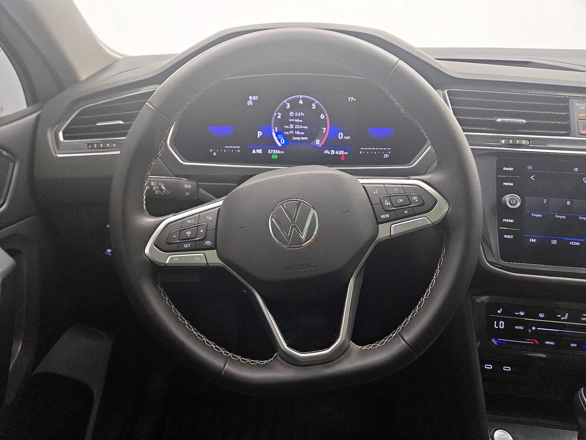 Thumbnail: 2023 Volkswagen Tiguan - 10