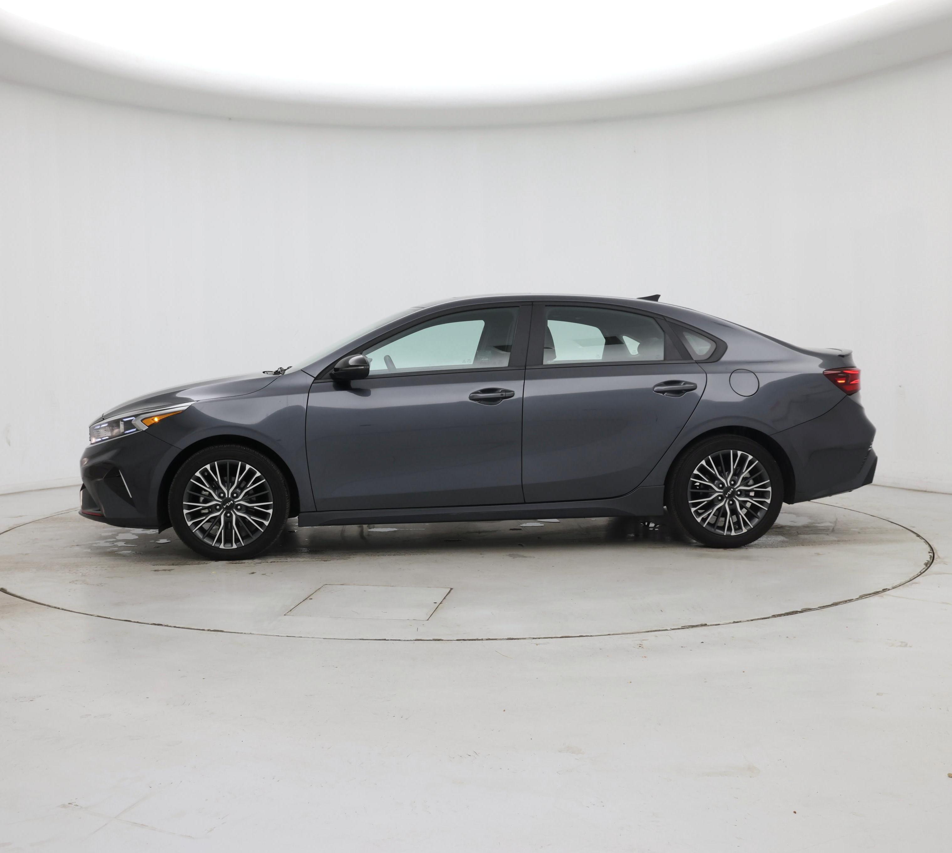 Thumbnail: 2024 Kia Forte - 3