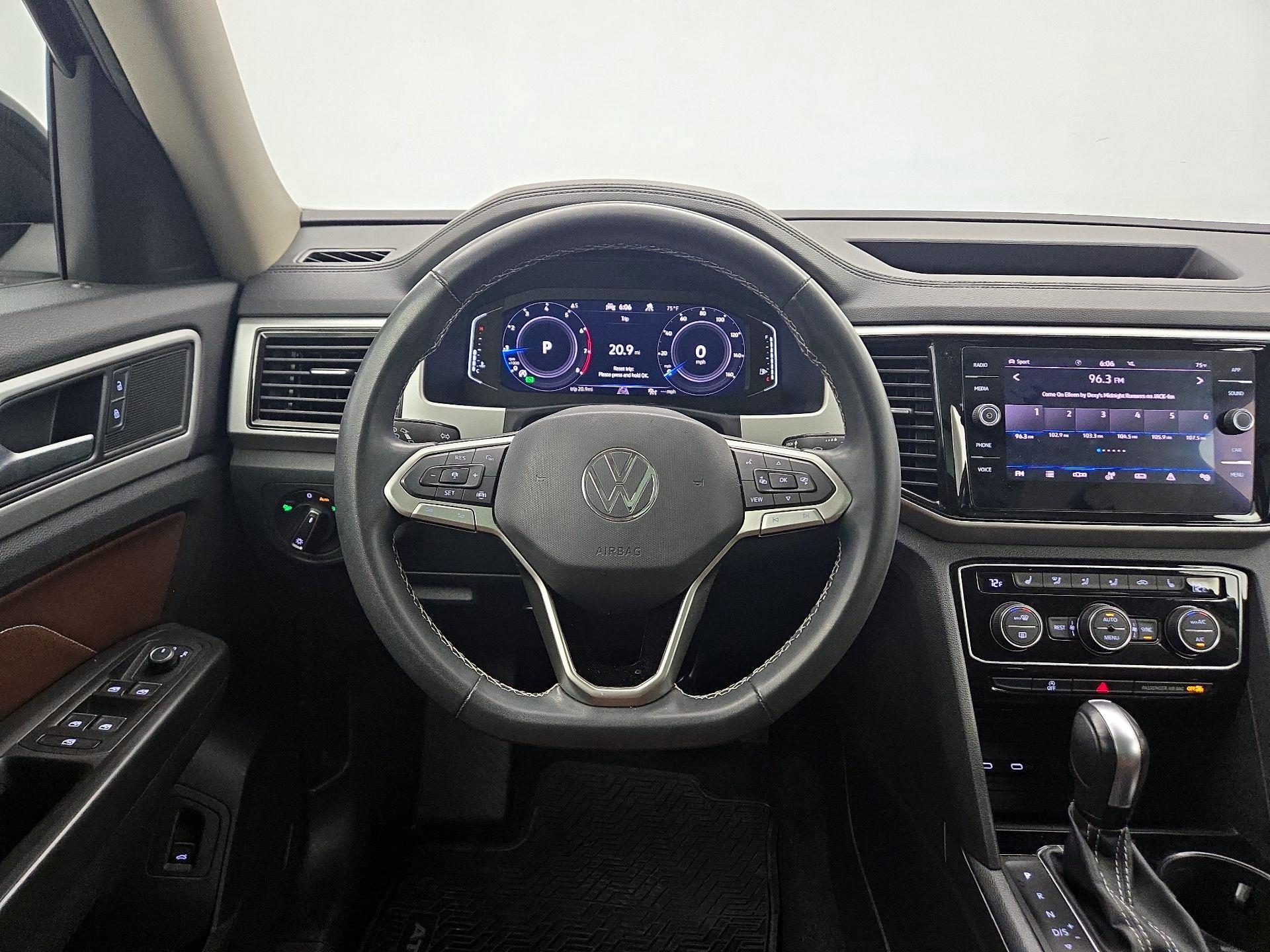 Thumbnail: 2022 Volkswagen Atlas - 10
