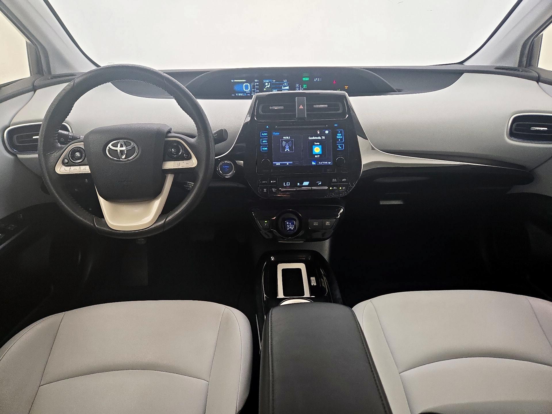 Thumbnail: 2016 Toyota Prius - 9