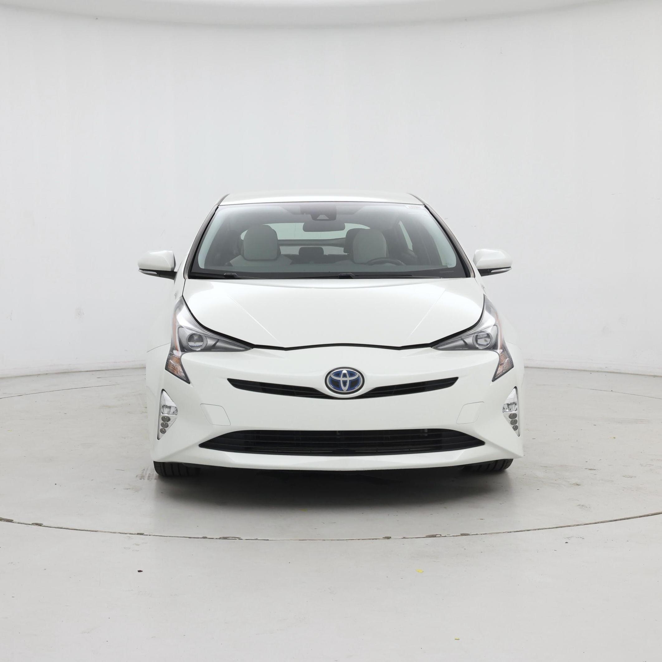 Thumbnail: 2016 Toyota Prius - 5