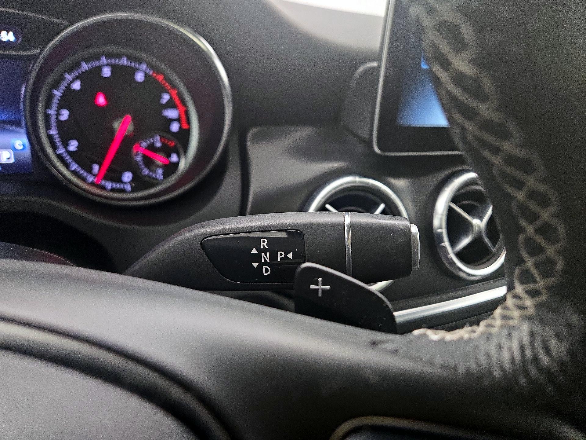 Thumbnail: 2018 Mercedes-Benz CLA - 17