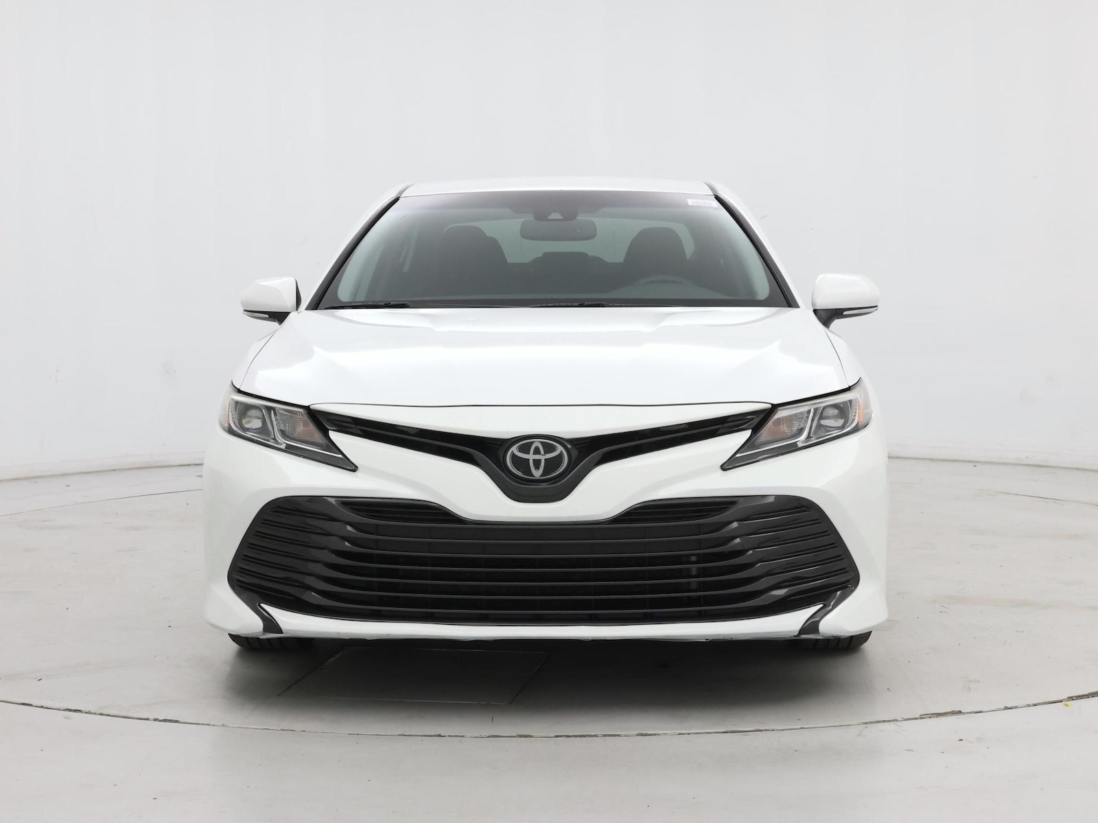 2019 Toyota Camry LE - Photo 6