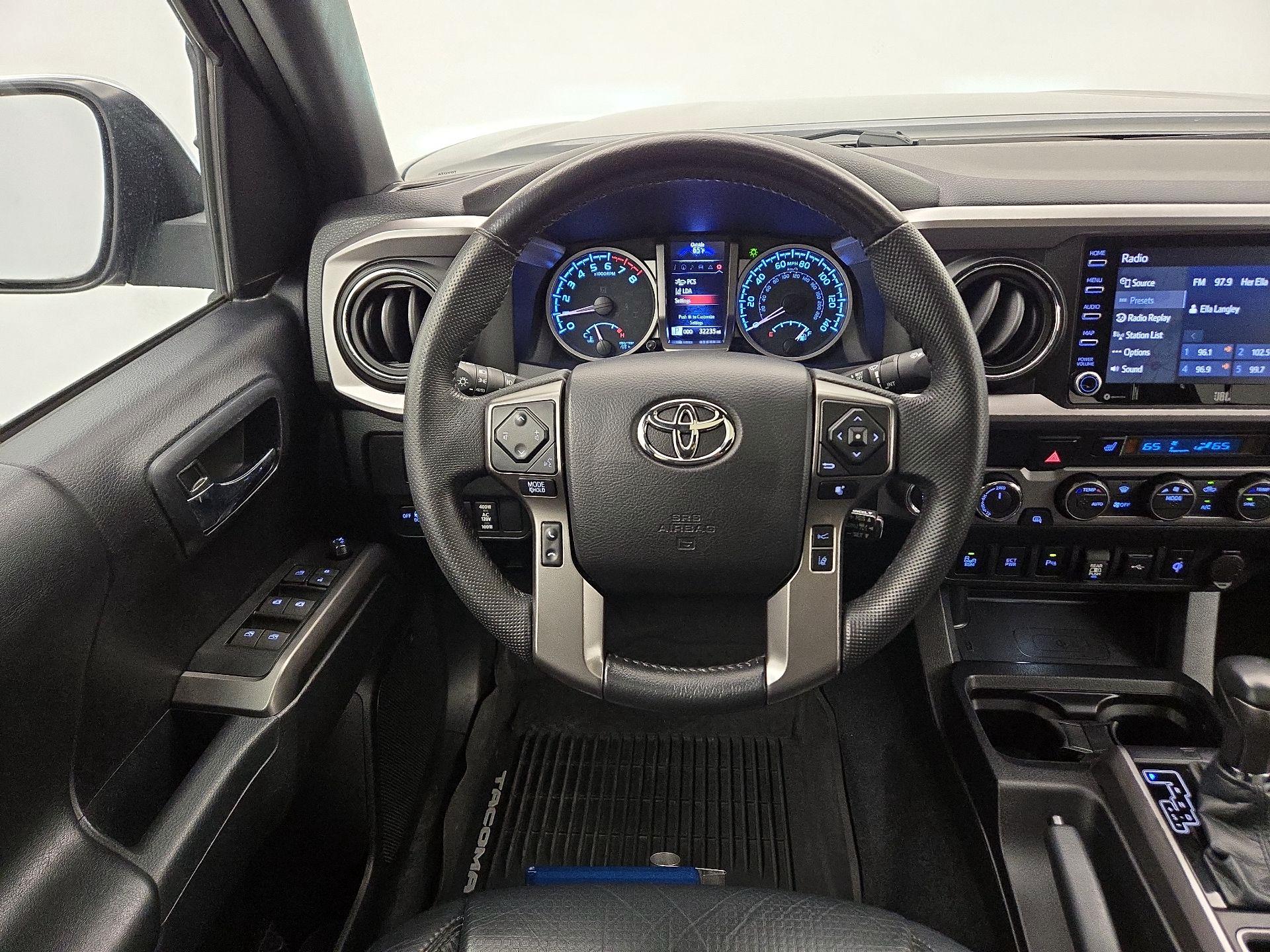 Thumbnail: 2021 Toyota Tacoma - 10
