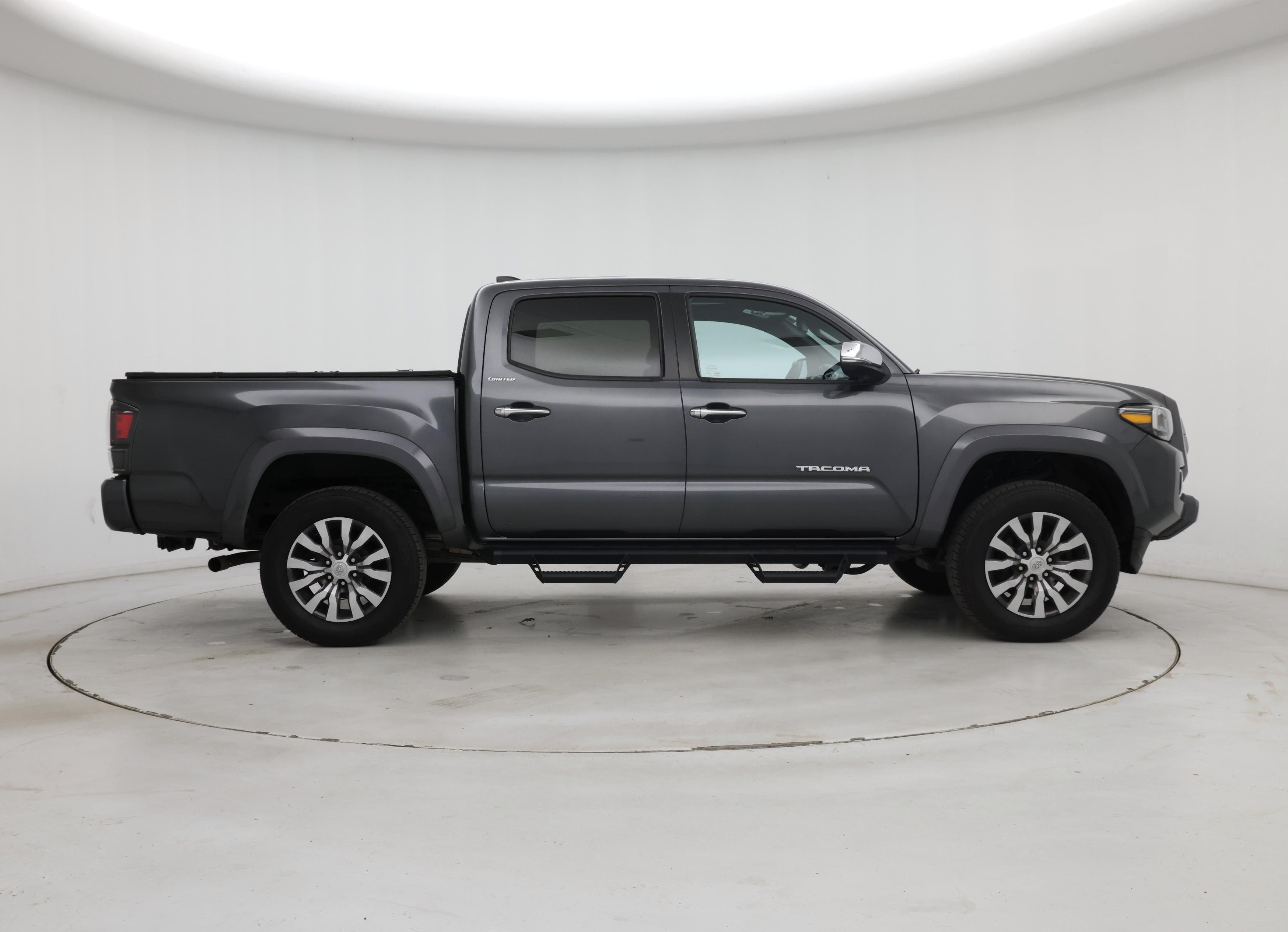 Thumbnail: 2021 Toyota Tacoma - 7