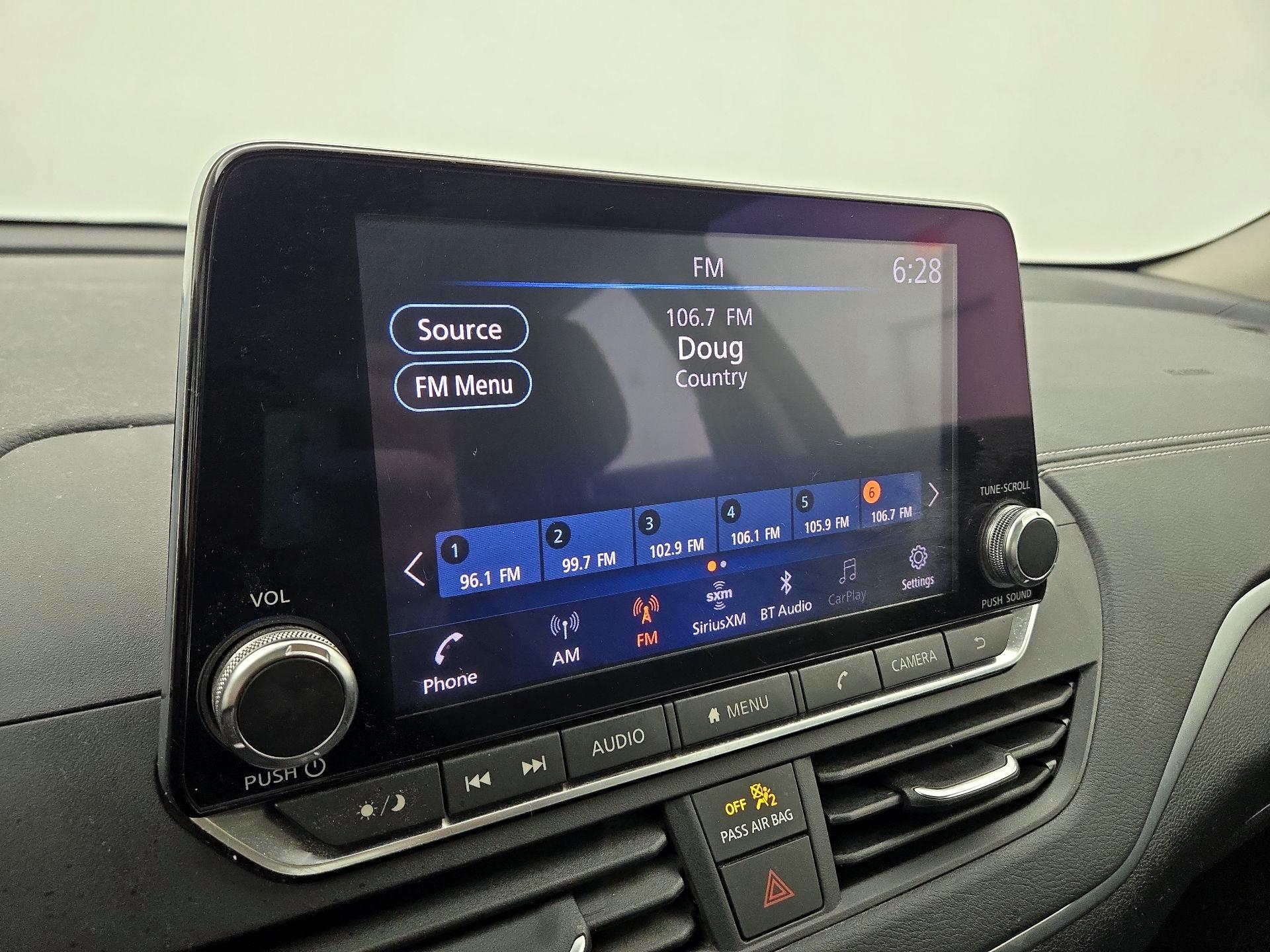 Thumbnail: 2019 Nissan Altima - 15