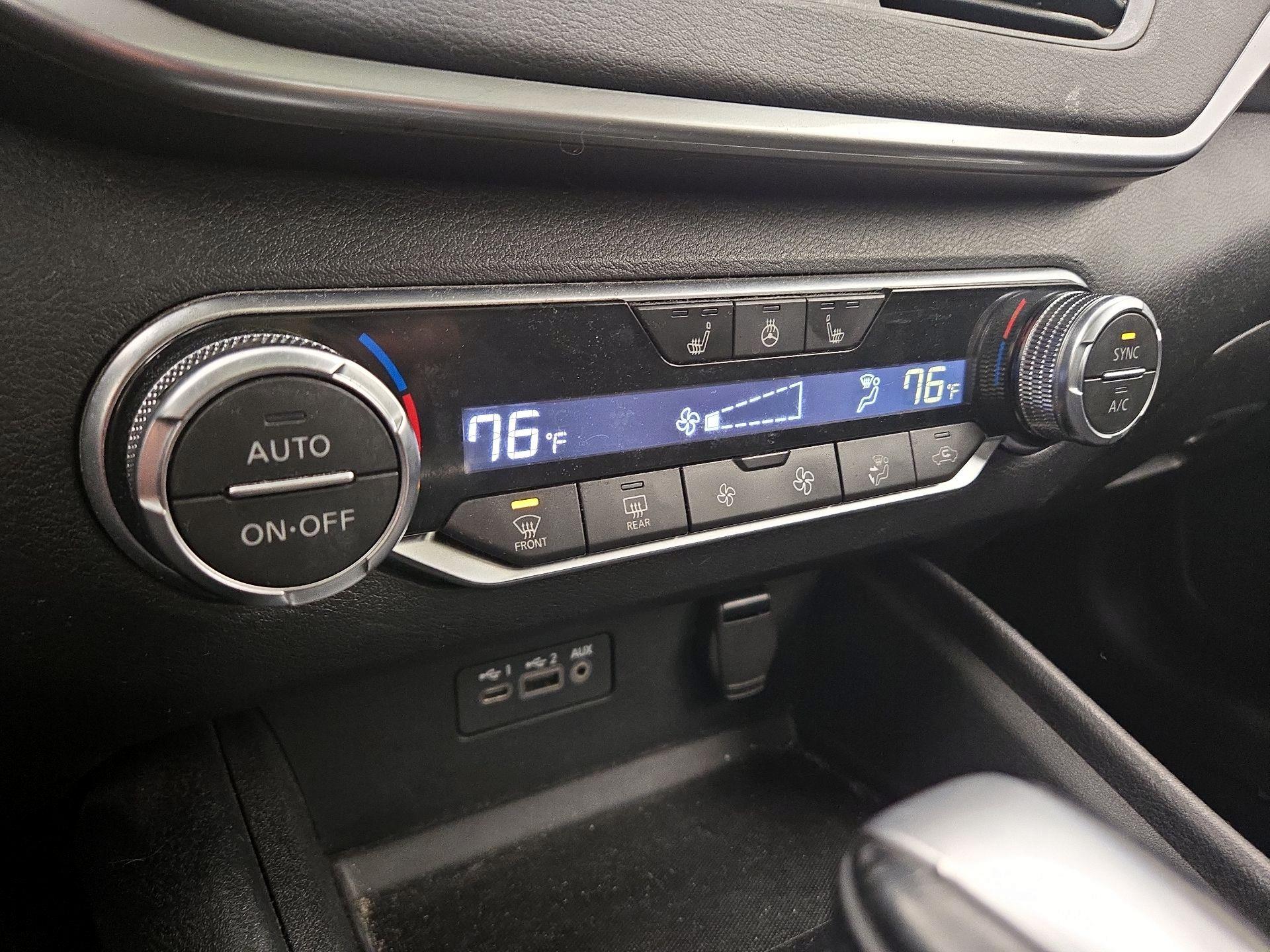 Thumbnail: 2019 Nissan Altima - 16