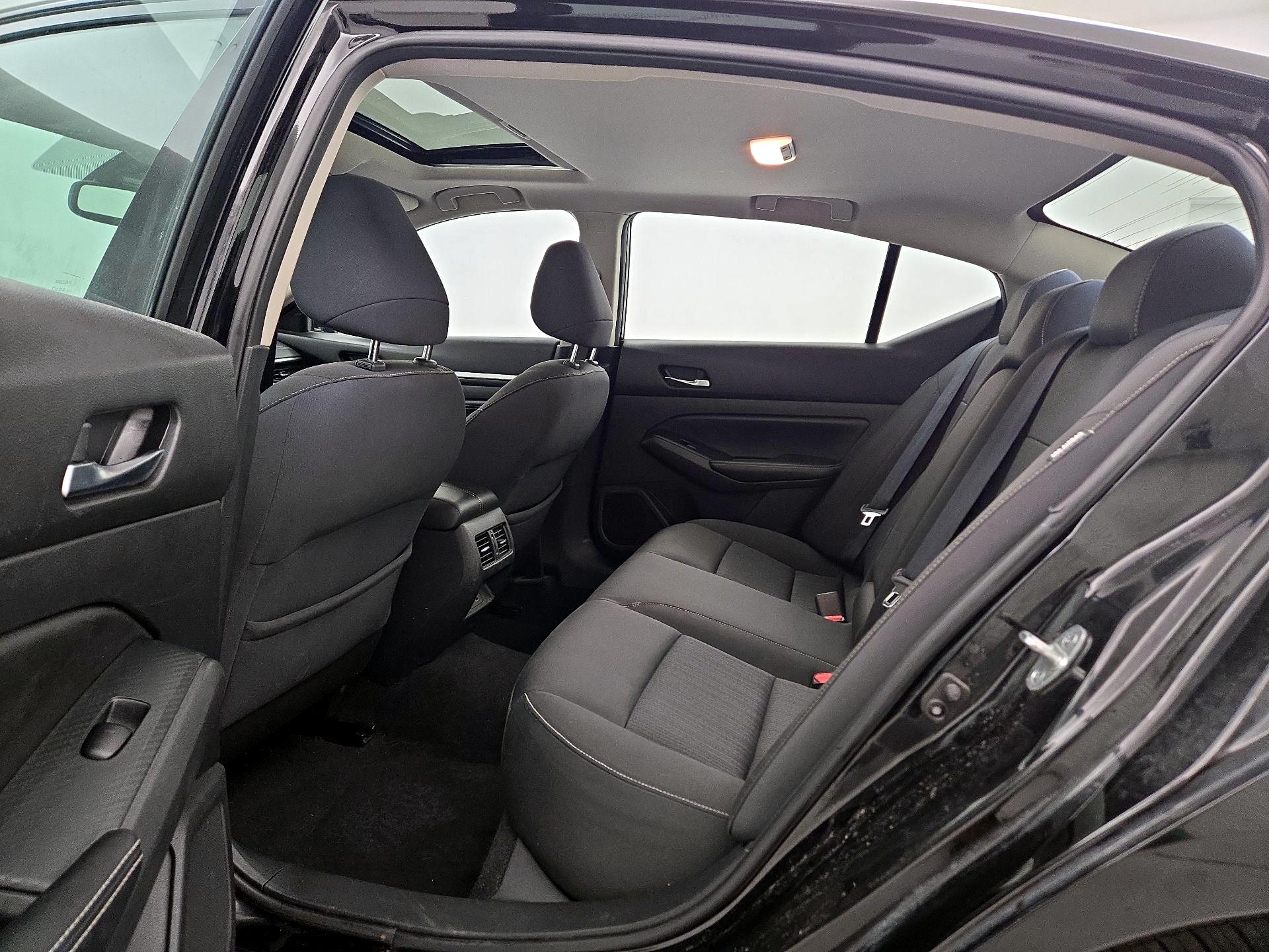 Thumbnail: 2019 Nissan Altima - 20