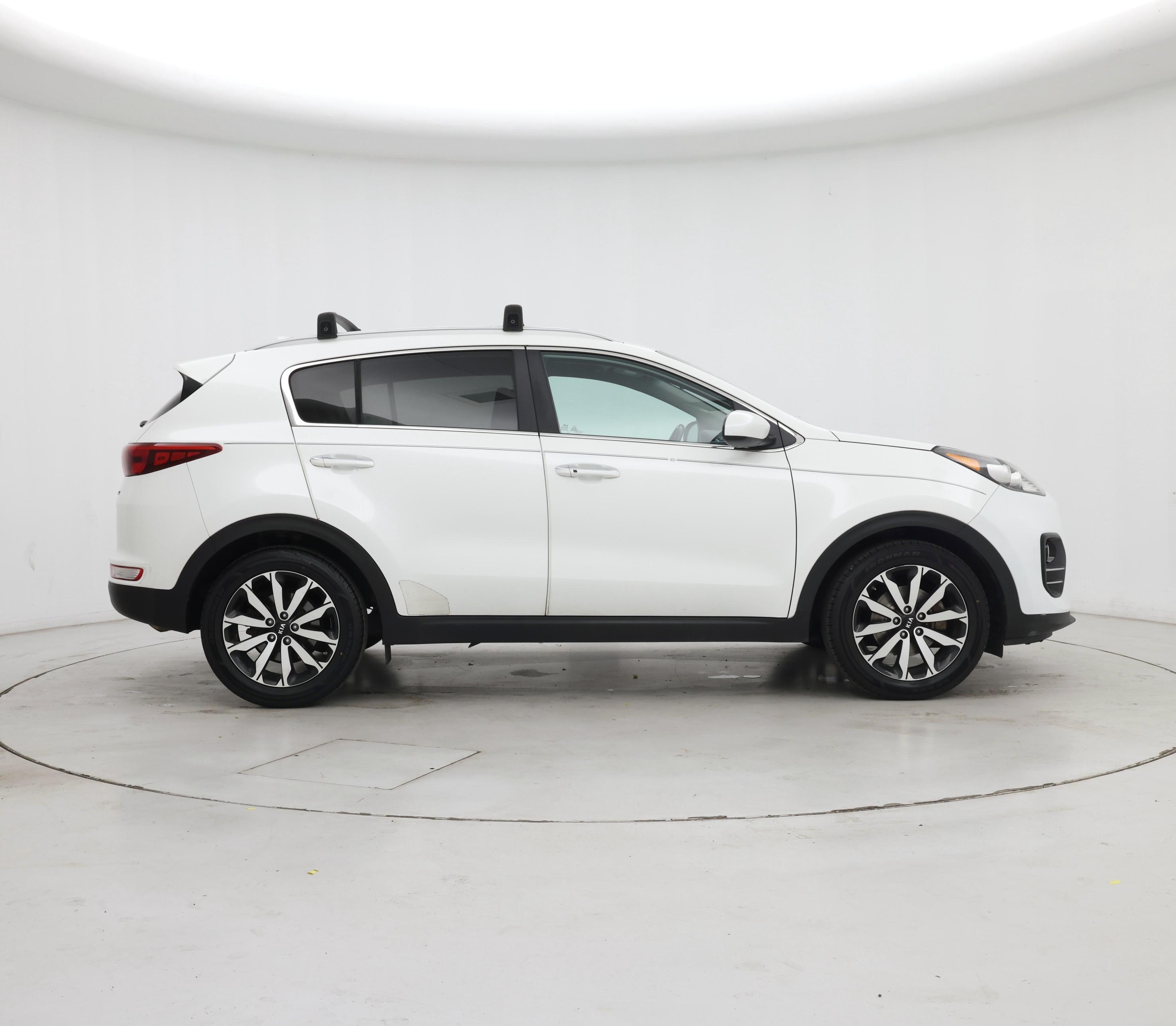 Thumbnail: 2017 Kia Sportage - 7