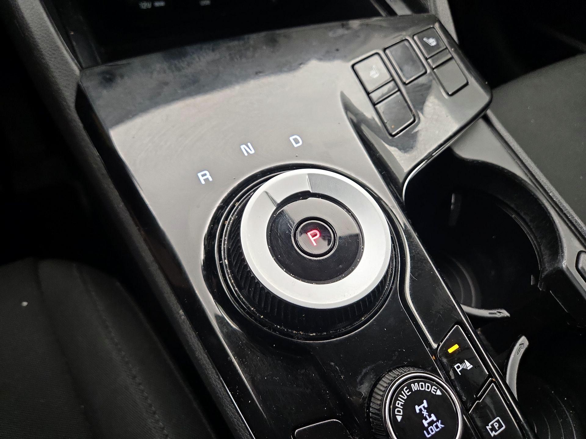 Thumbnail: 2023 Kia Sportage - 17