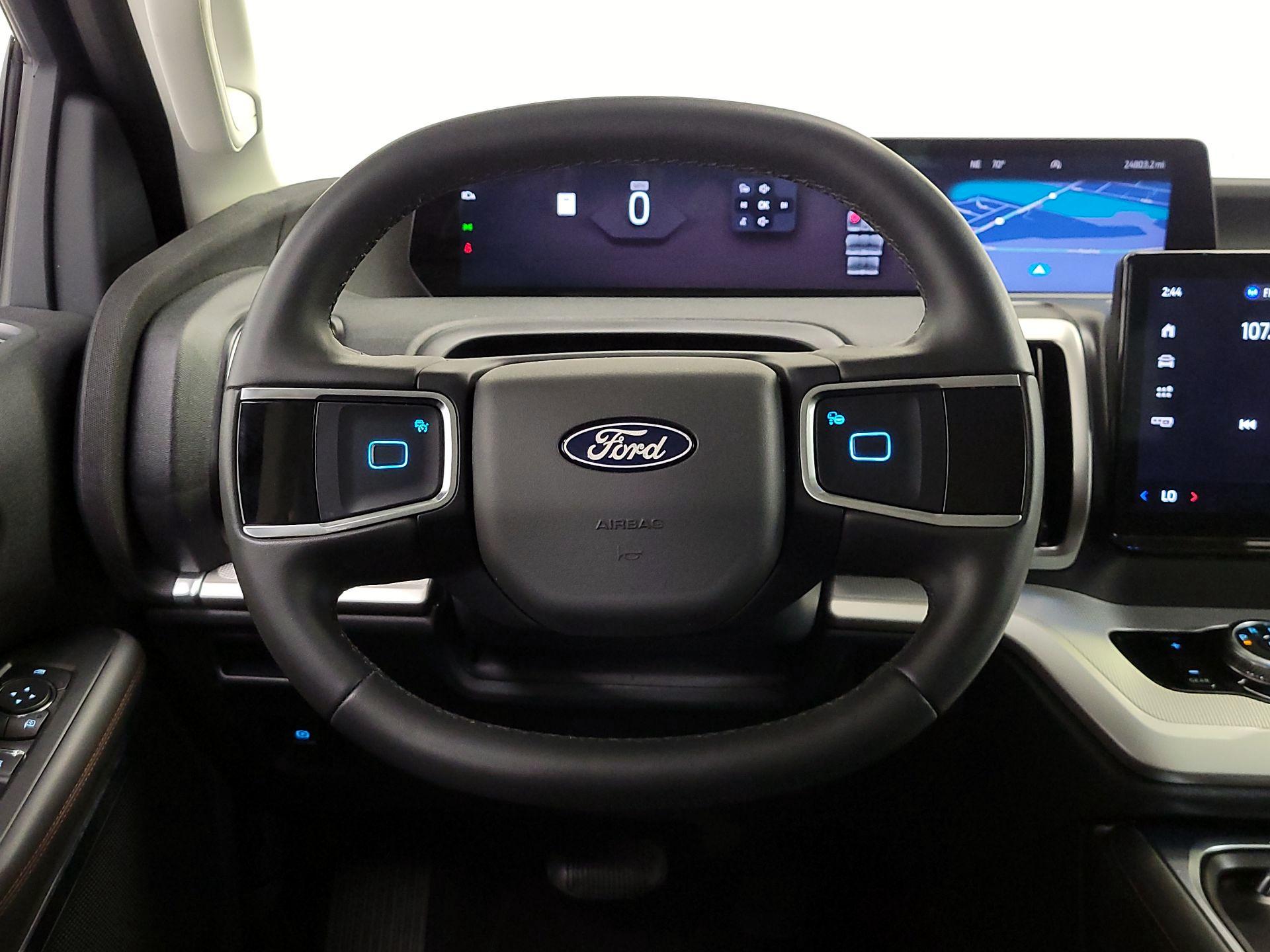 Thumbnail: 2025 Ford Expedition - 10
