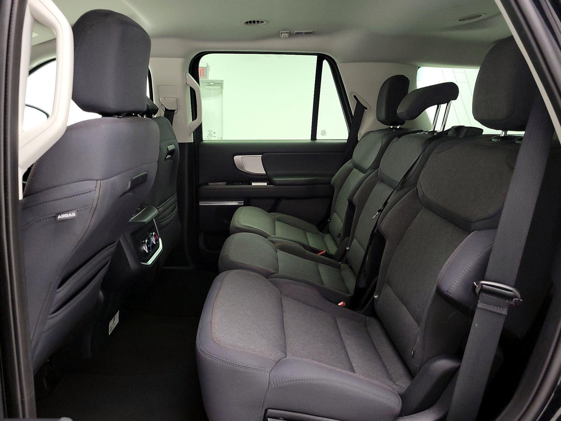 Thumbnail: 2025 Ford Expedition - 20