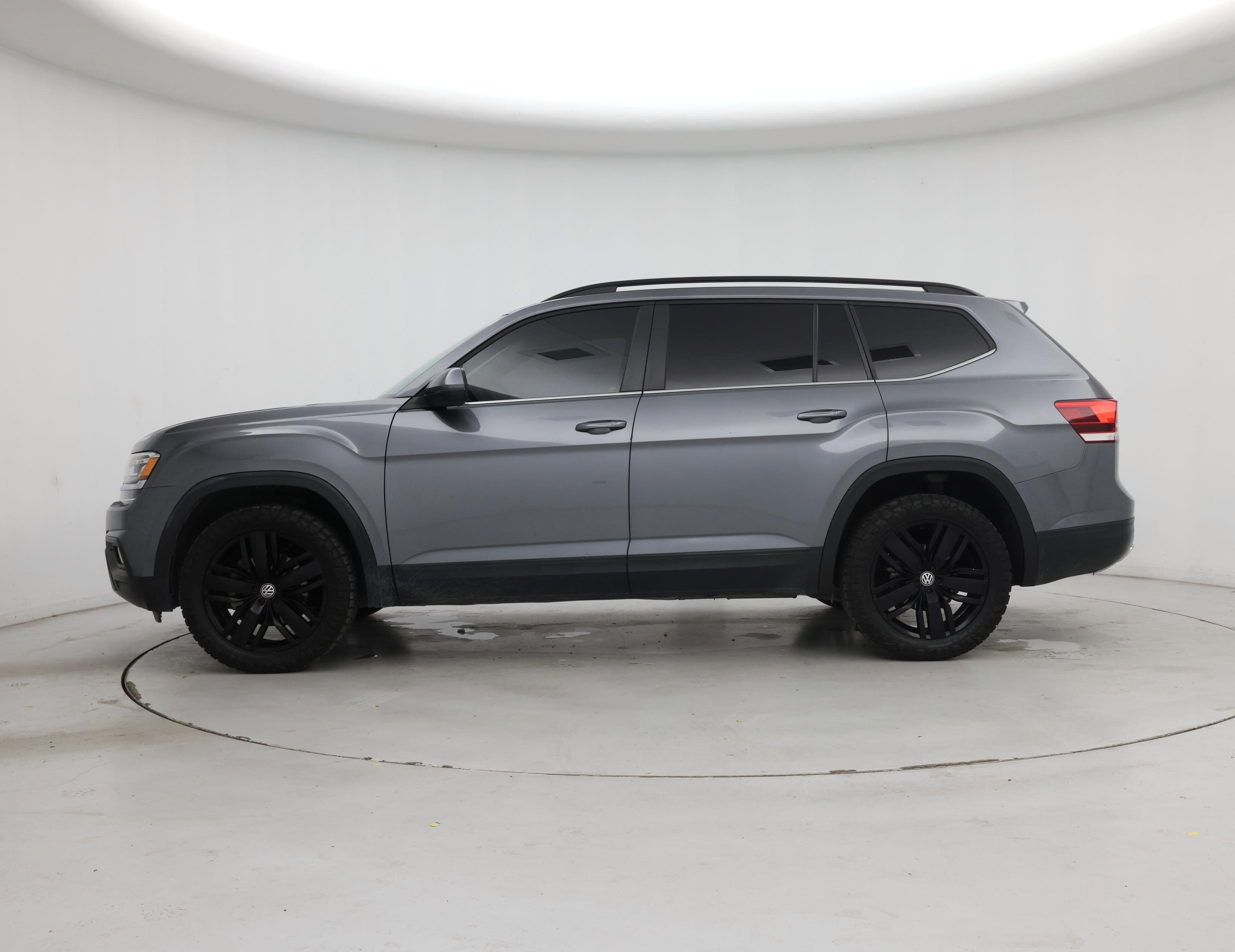 Thumbnail: 2020 Volkswagen Atlas - 3