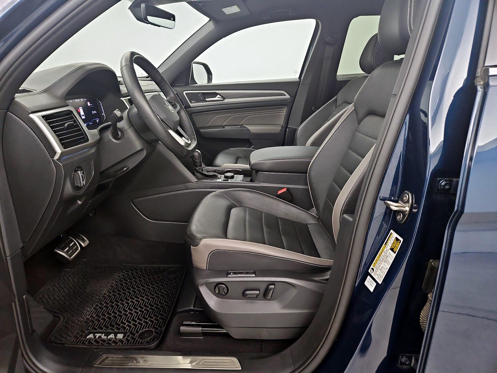 Thumbnail: 2023 Volkswagen Atlas - 11