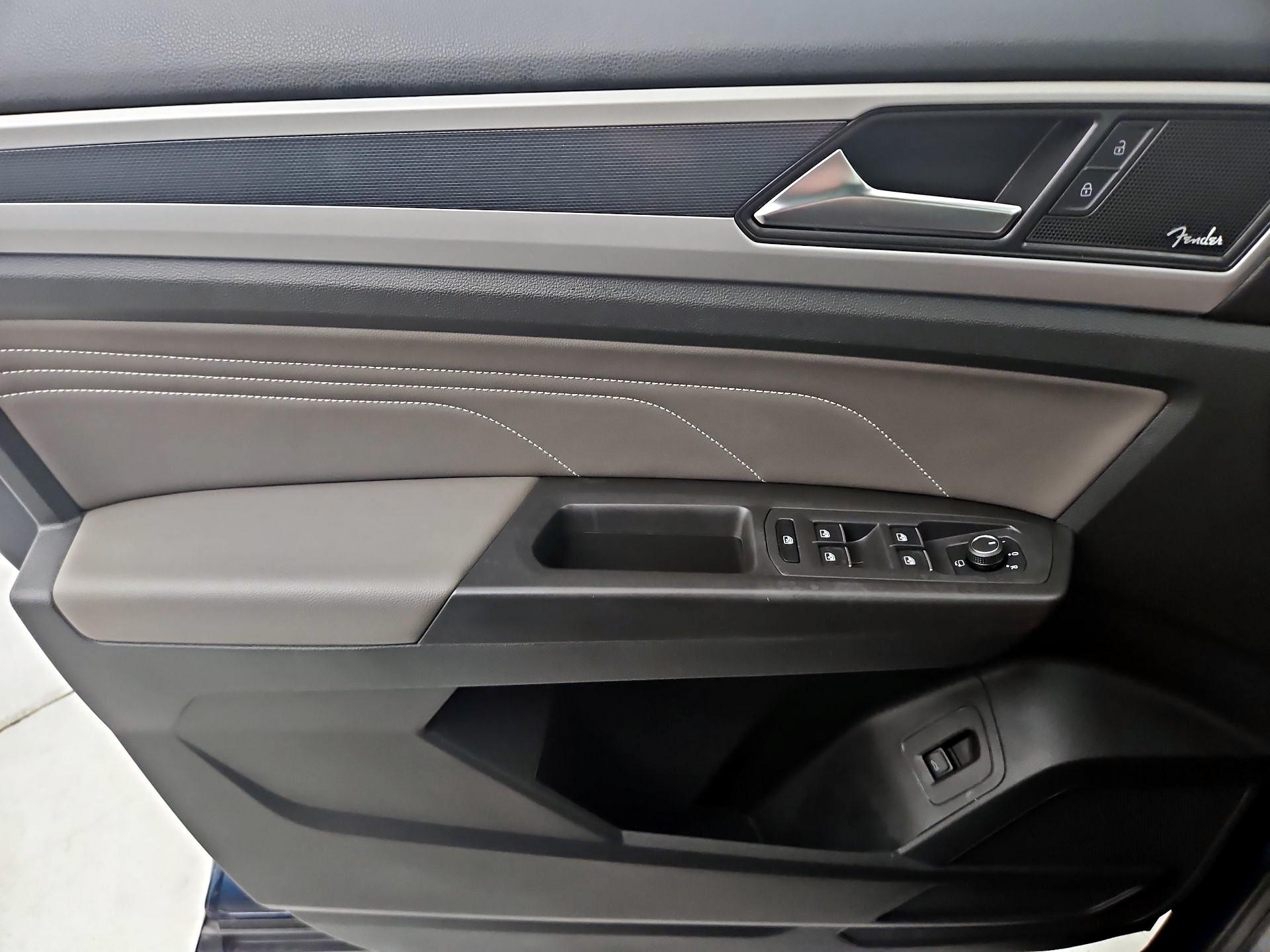 Thumbnail: 2023 Volkswagen Atlas - 12