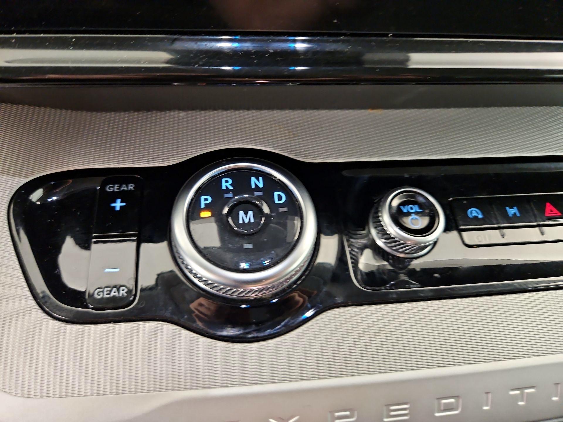 Thumbnail: 2025 Ford Expedition - 18