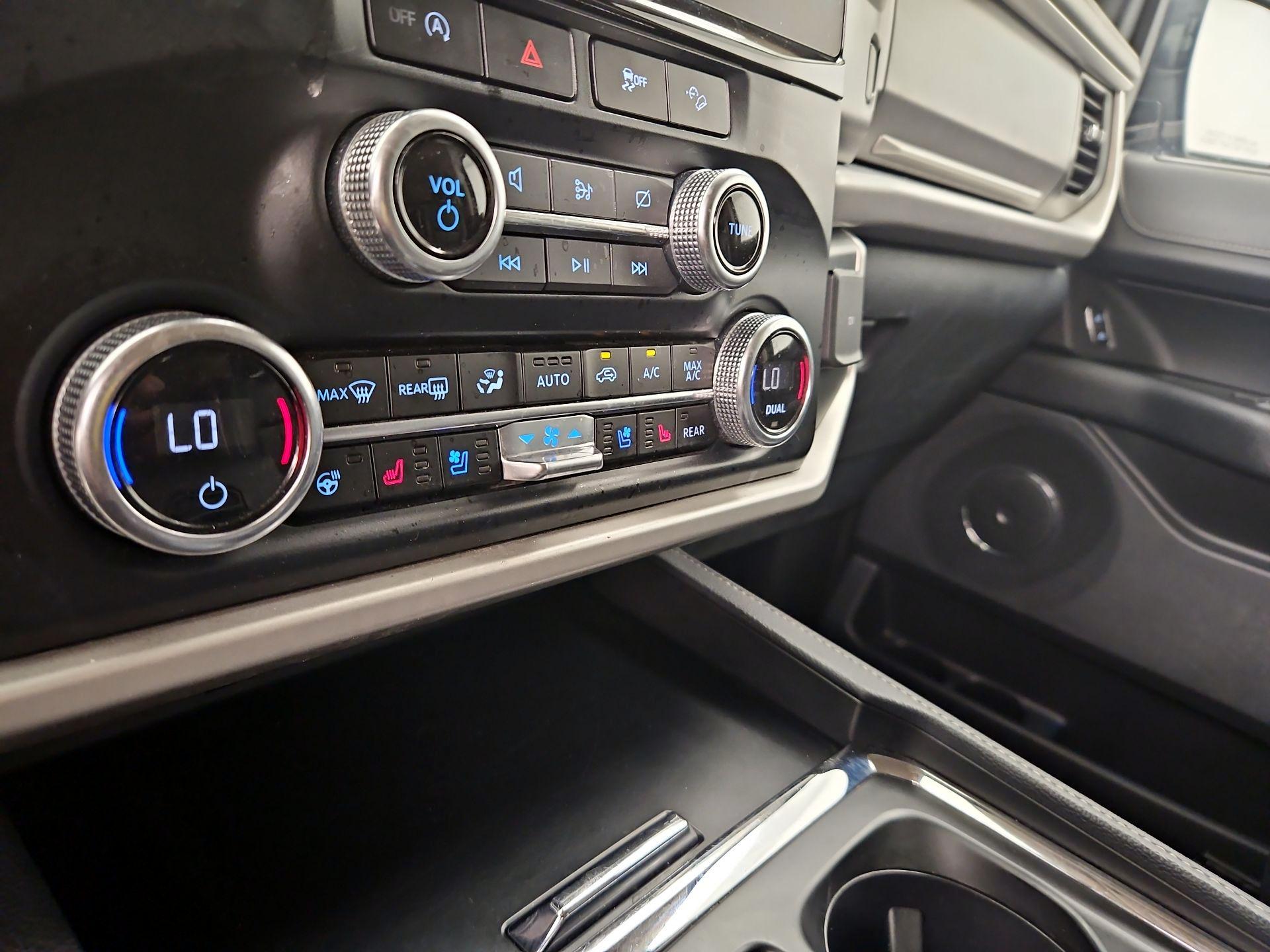 Thumbnail: 2024 Ford Expedition MAX - 16