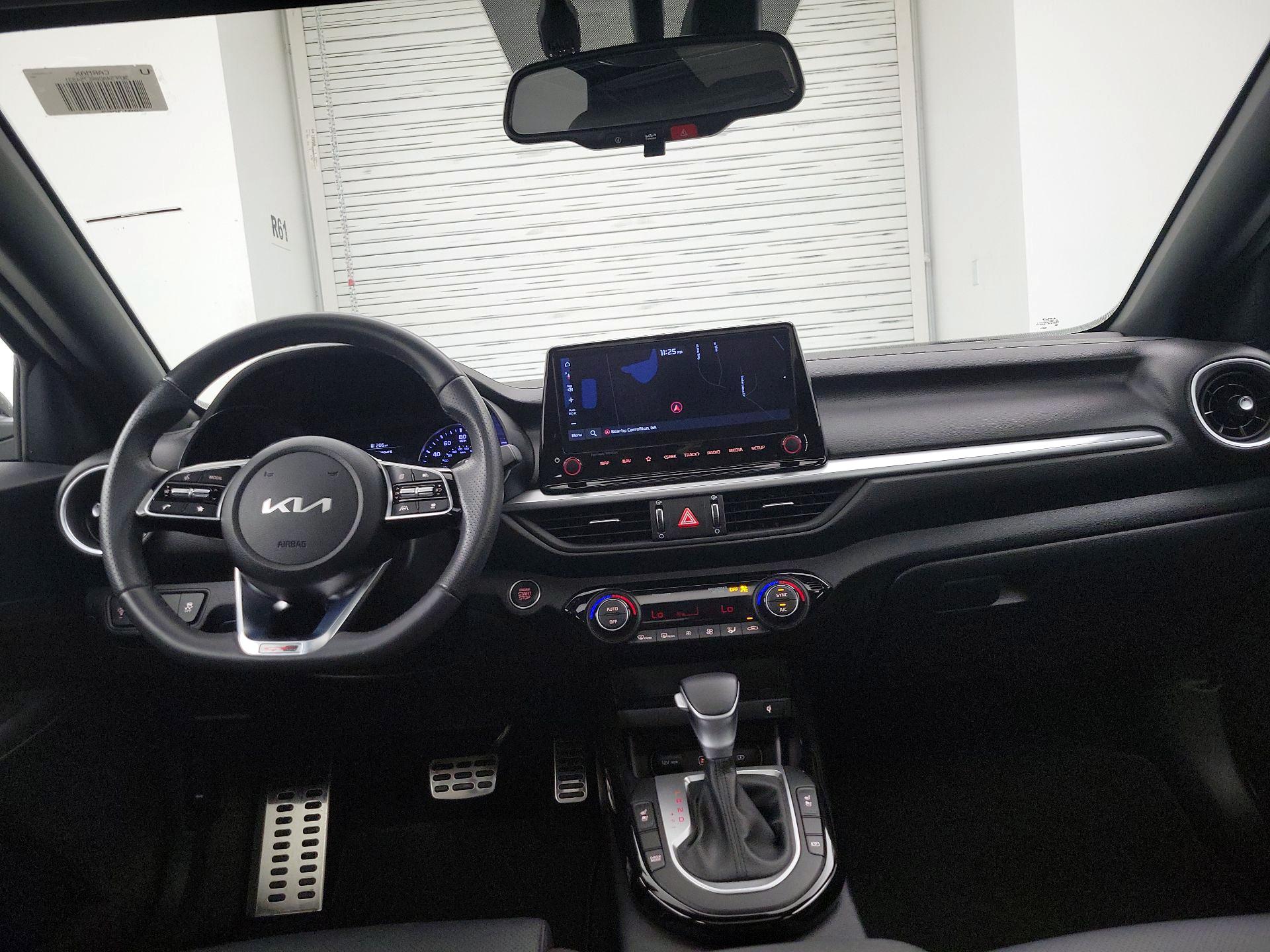 Thumbnail: 2024 Kia Forte - 9