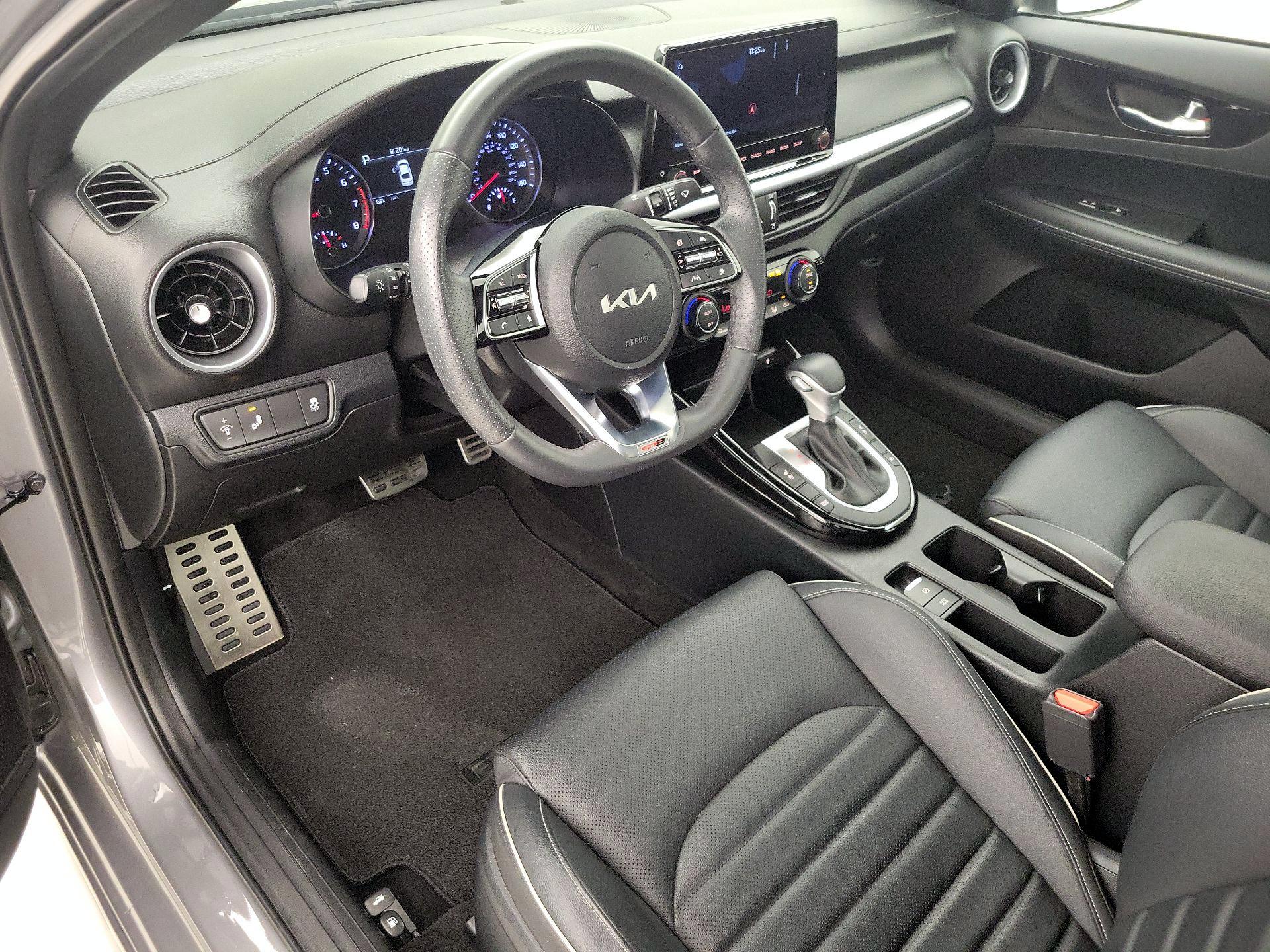 Thumbnail: 2024 Kia Forte - 11