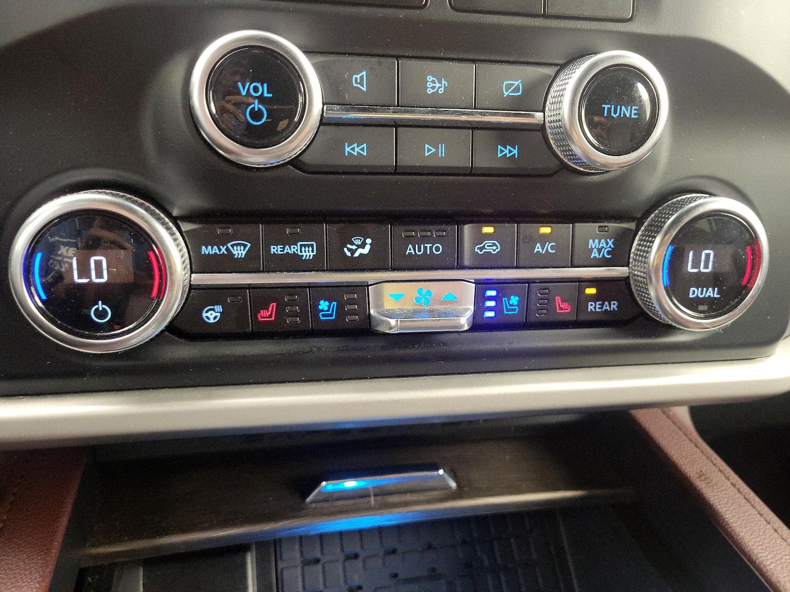 2024 Ford Expedition Limited - Photo 18