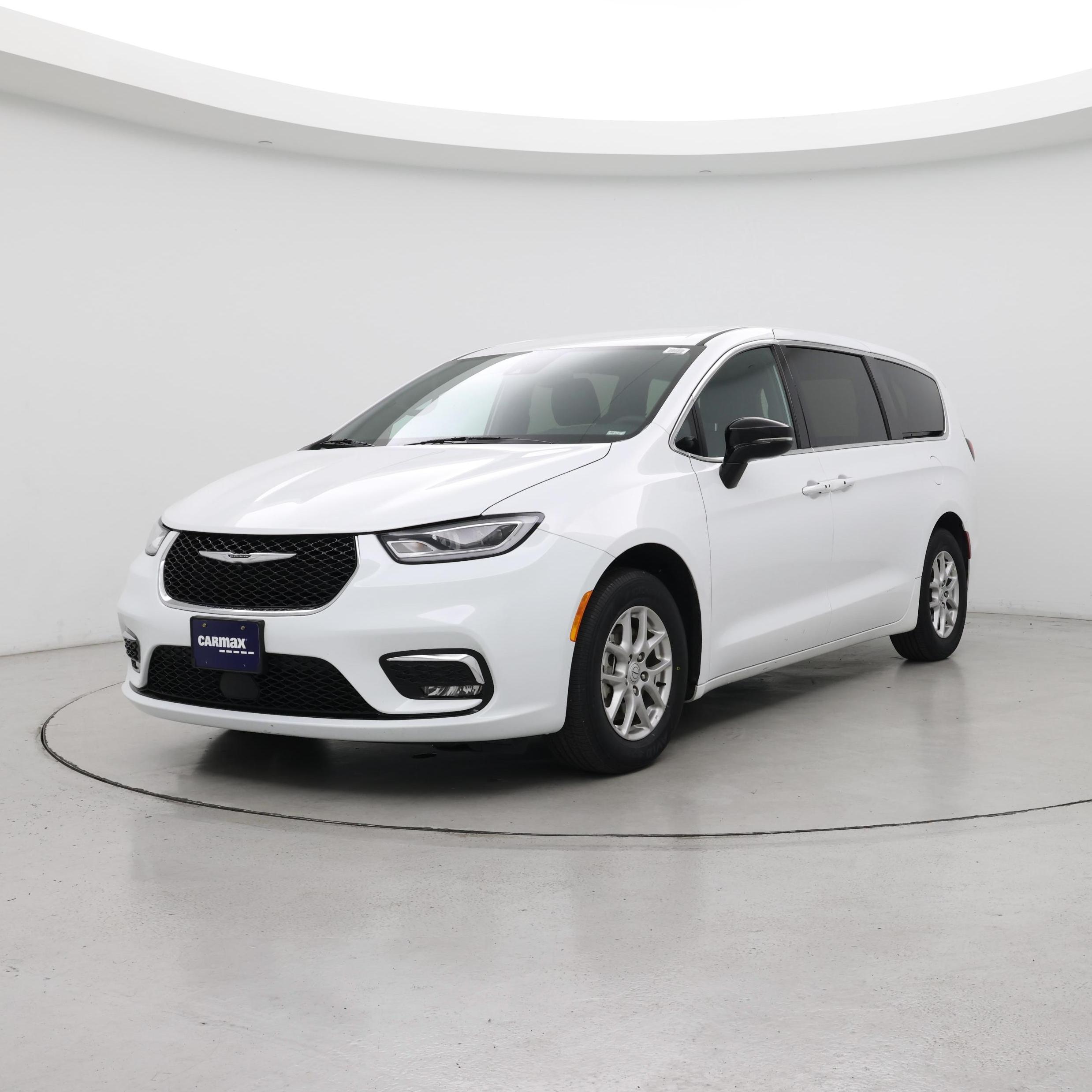 Thumbnail: 2025 Chrysler Pacifica - 4