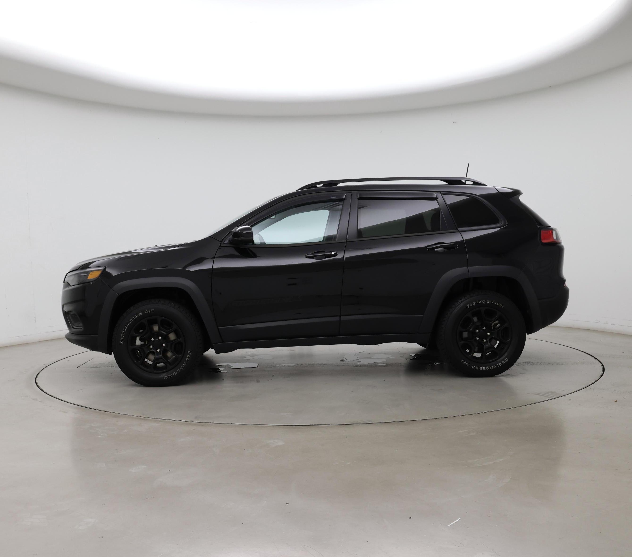 Thumbnail: 2022 Jeep Cherokee - 3