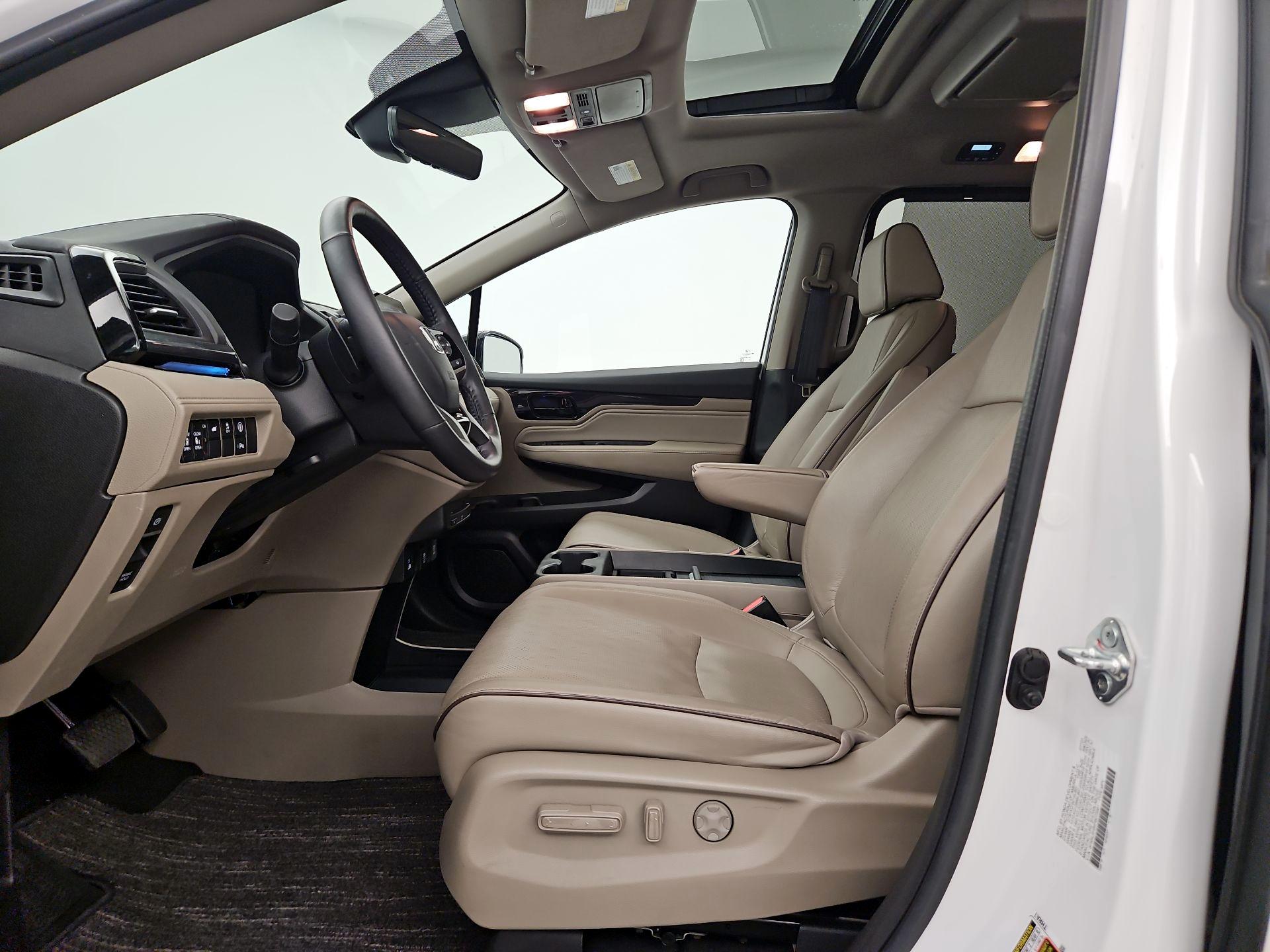 Thumbnail: 2023 Honda Odyssey - 11