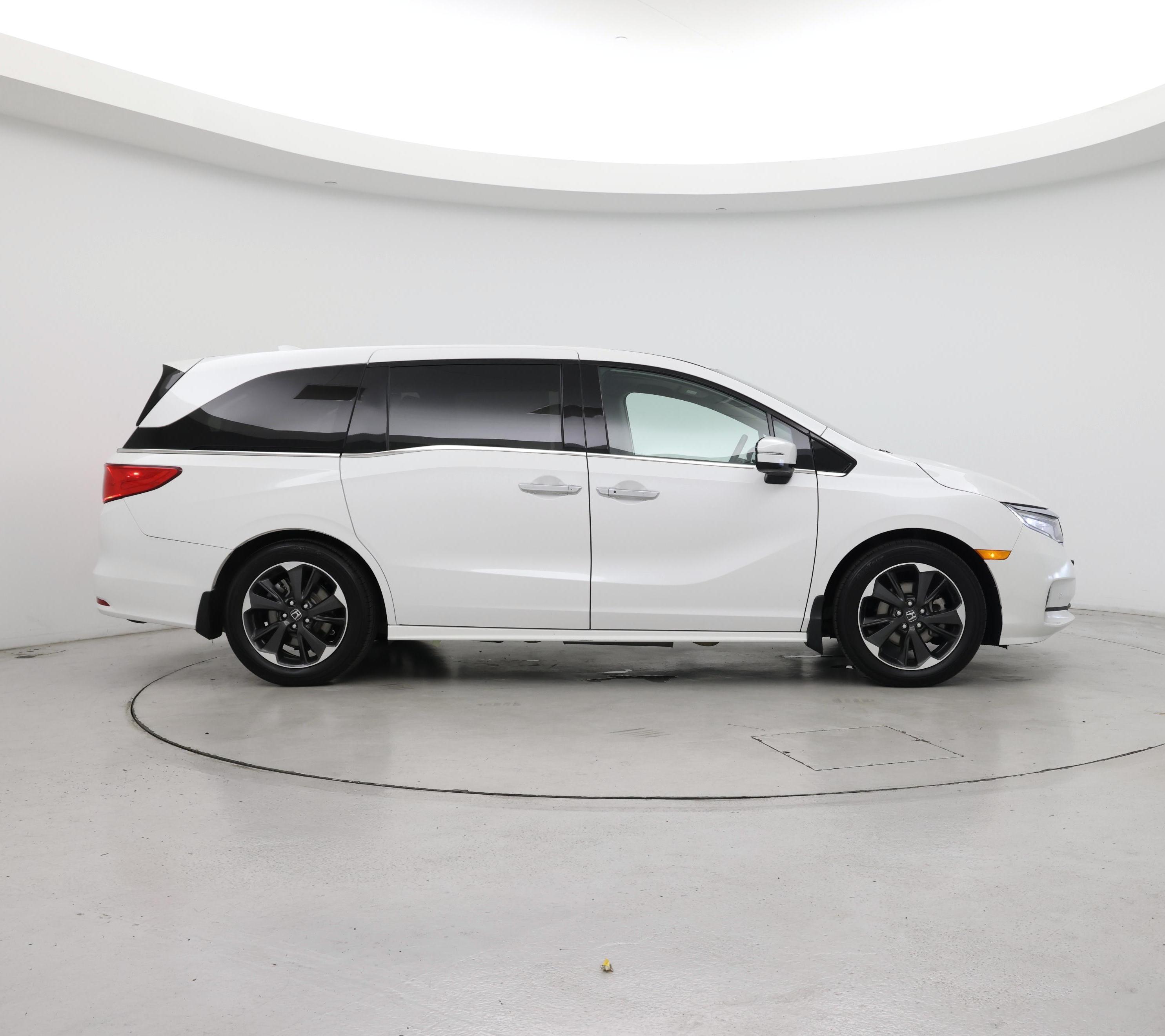 Thumbnail: 2023 Honda Odyssey - 7