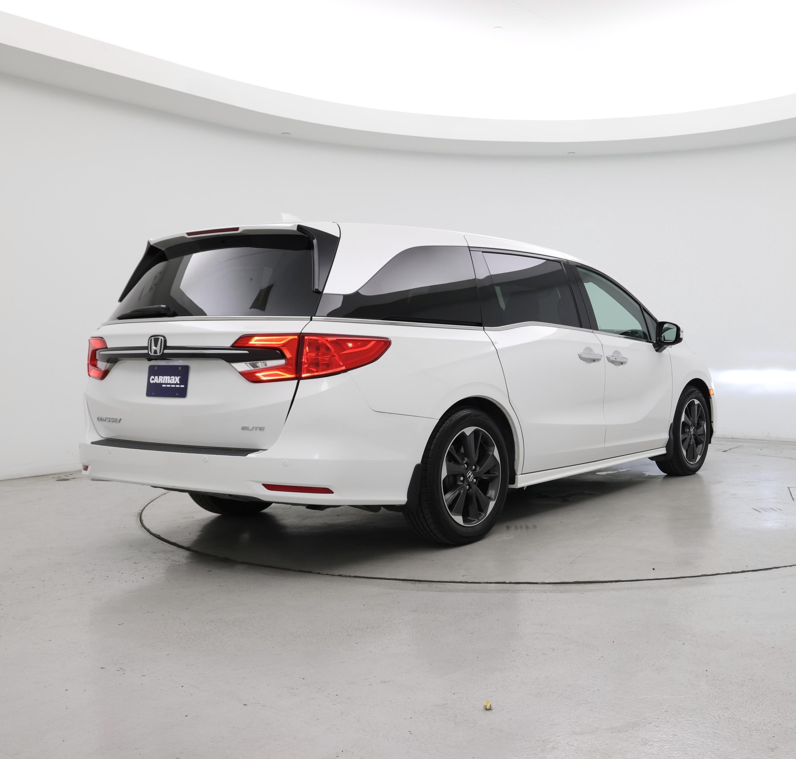 Thumbnail: 2023 Honda Odyssey - 8