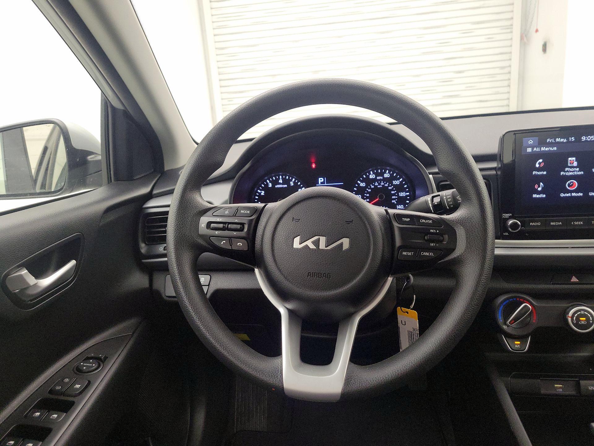 Thumbnail: 2023 Kia Rio - 10