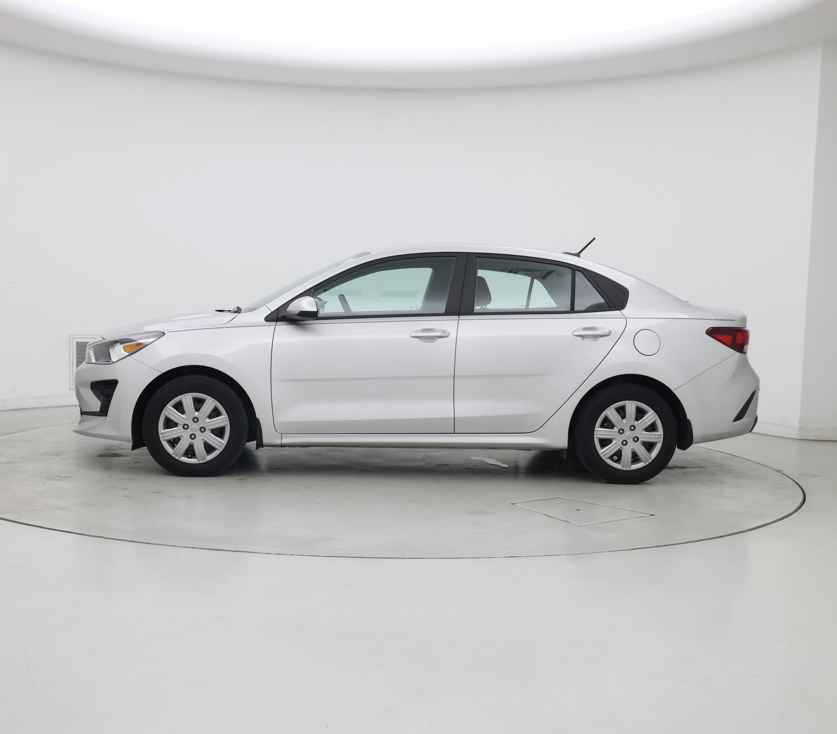Thumbnail: 2023 Kia Rio - 3