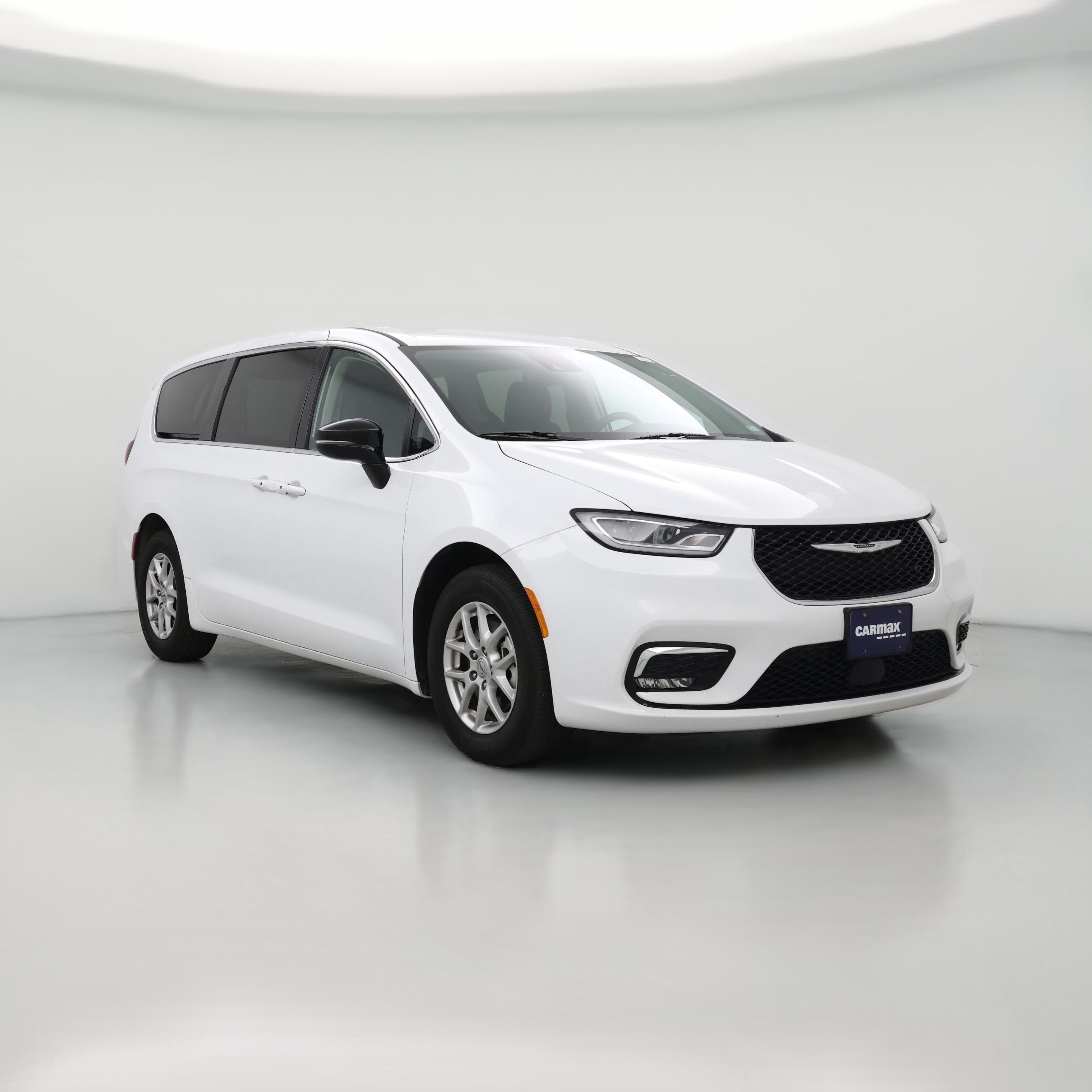 Thumbnail: 2024 Chrysler Pacifica - 1