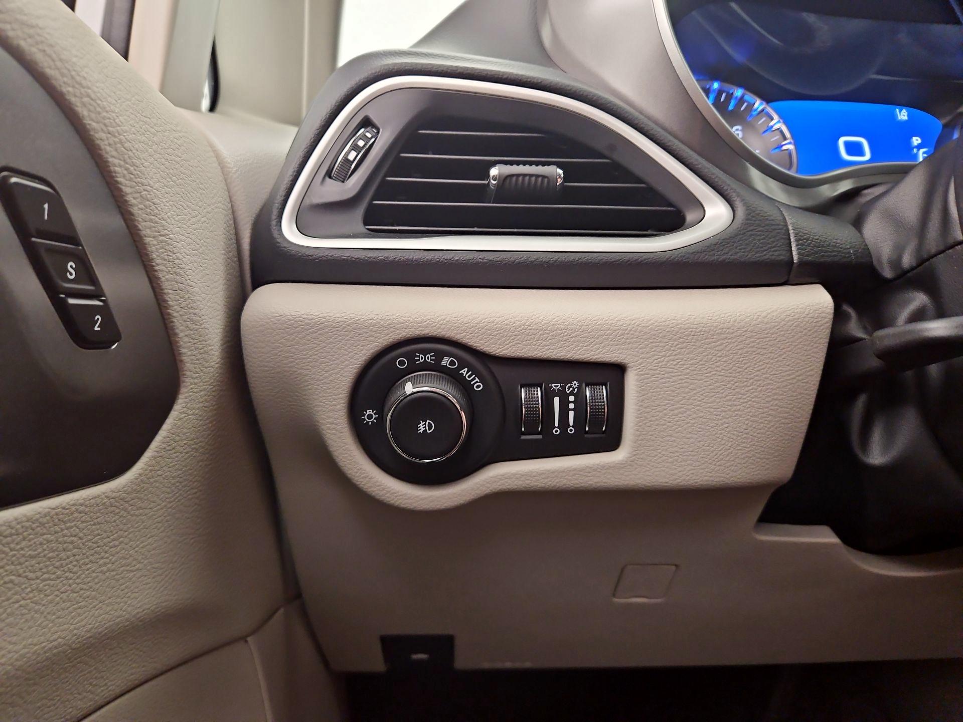 Thumbnail: 2024 Chrysler Pacifica - 13