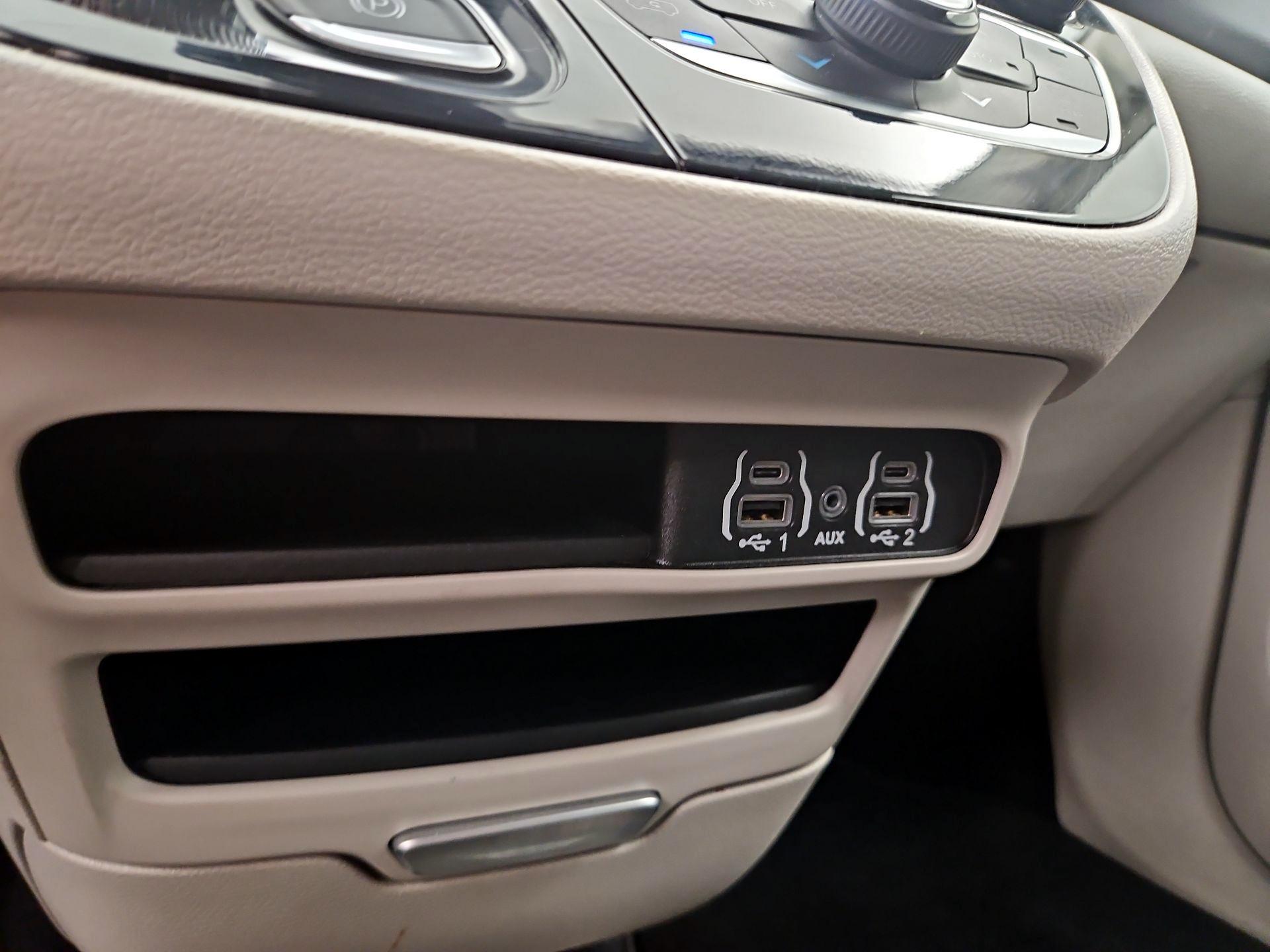 Thumbnail: 2024 Chrysler Pacifica - 18