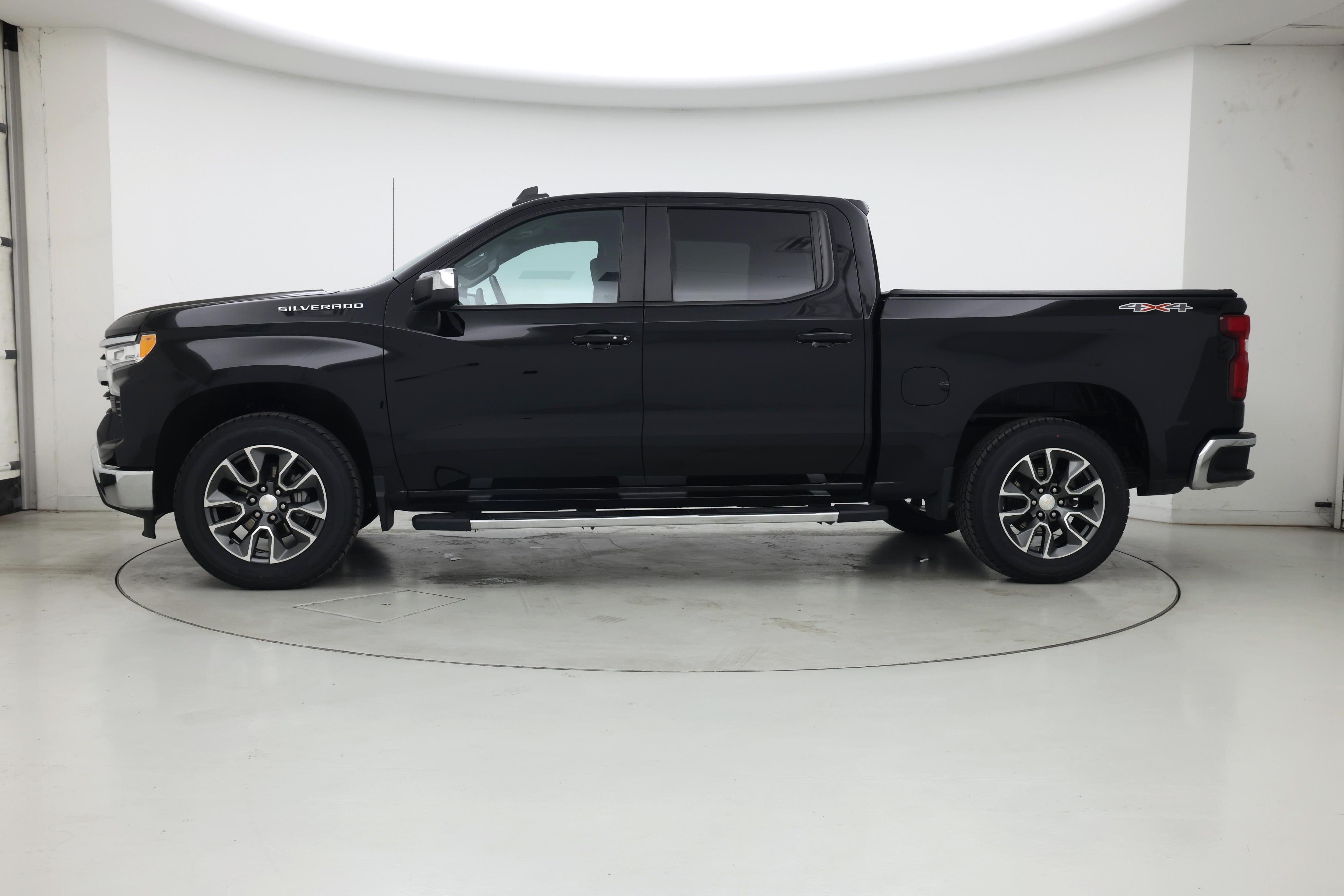 Thumbnail: 2024 Chevrolet Silverado 1500 - 3